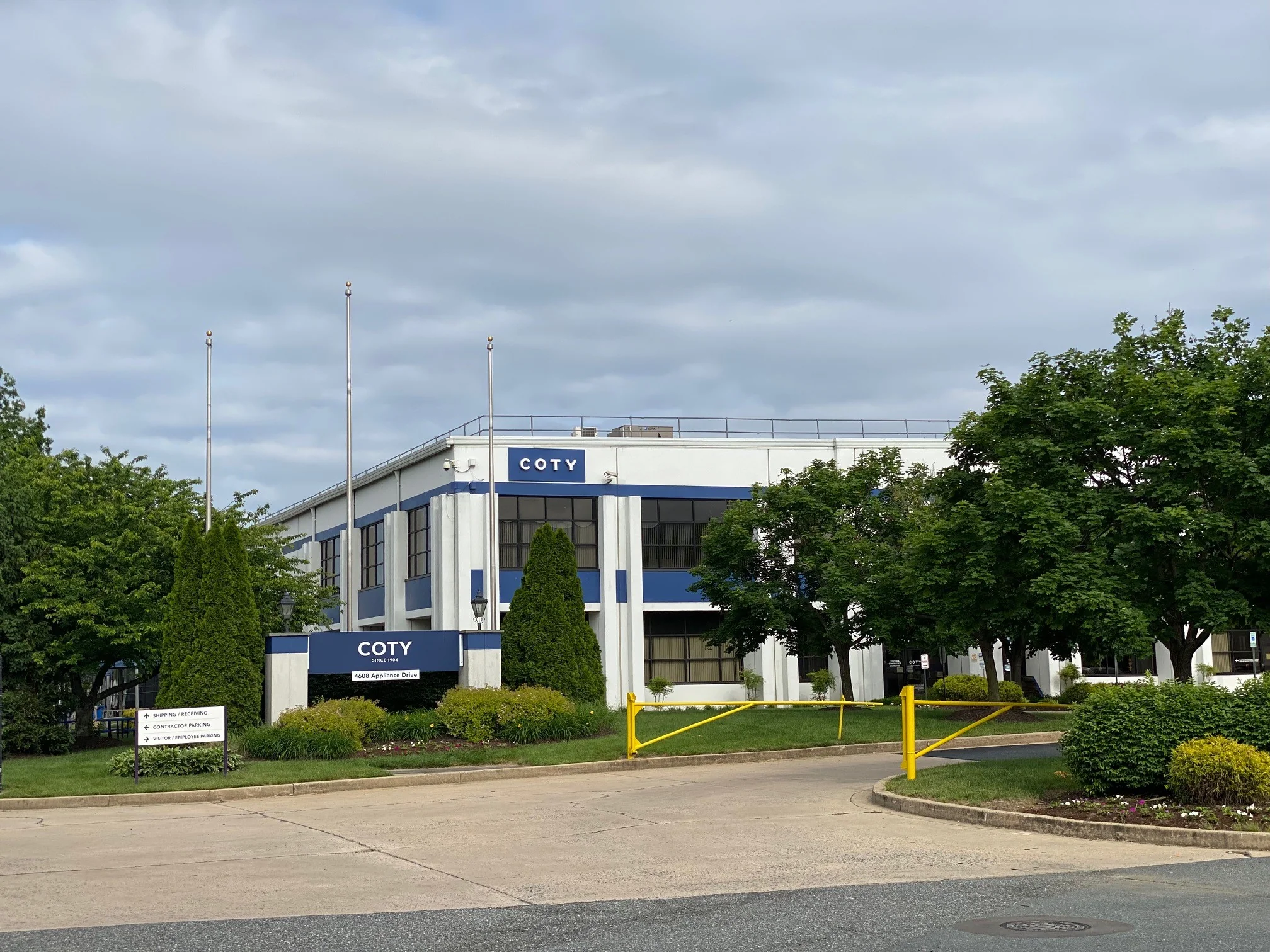 Gateway at Riverside — Lease in Belcamp, MD, photo 1 of 8