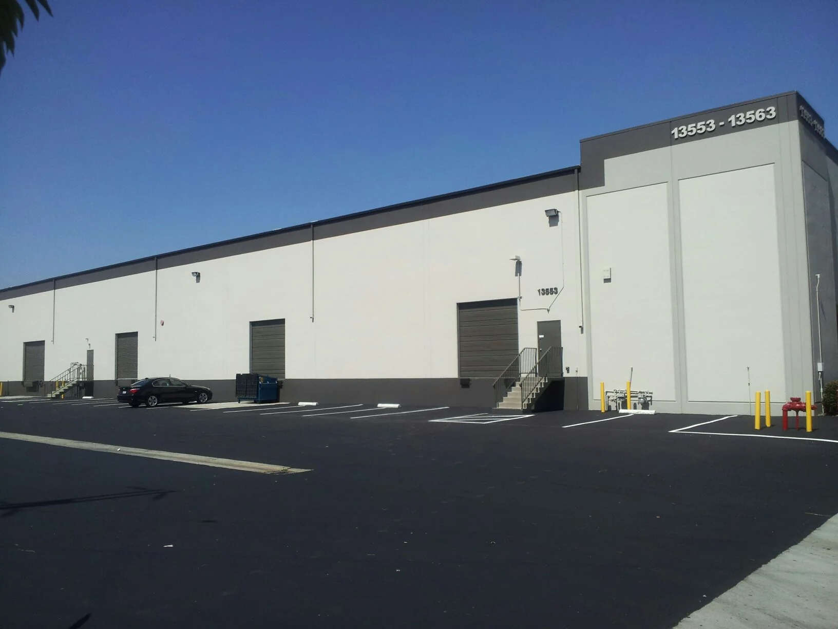 13553-13563 Alondra Blvd — Lease in Santa Fe Springs, CA, photo 1 of 4