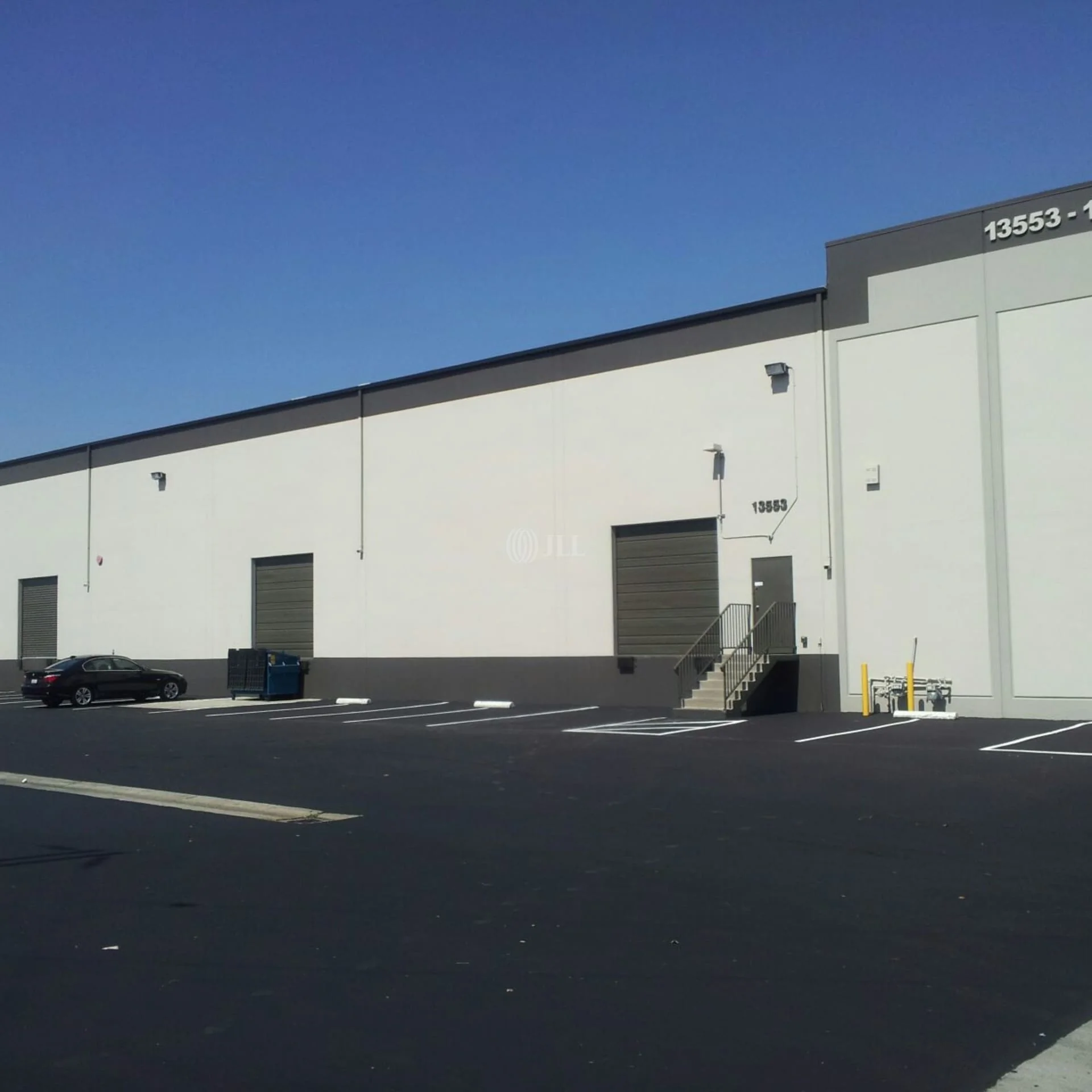 13553-13563 Alondra Blvd — Lease in Santa Fe Springs, CA, photo 2 of 4