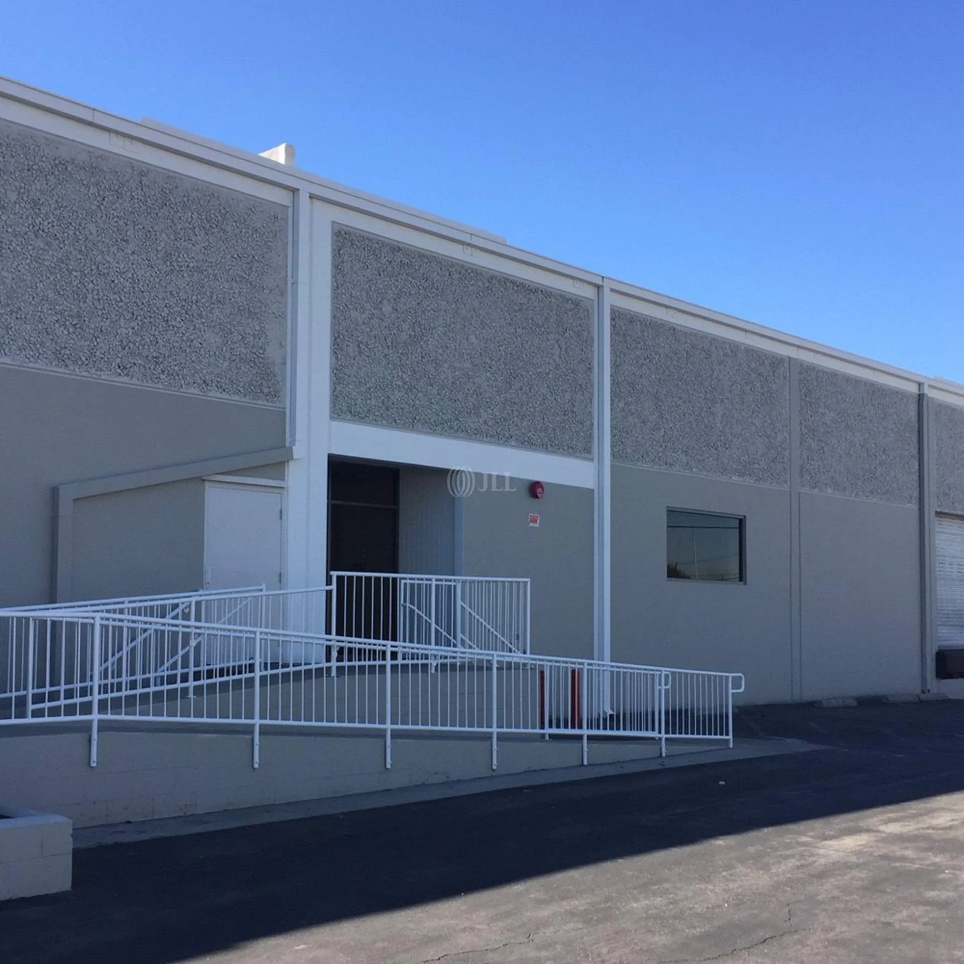 15005 Marquardt Ave — Lease in Santa Fe Springs, CA, photo 3 of 4