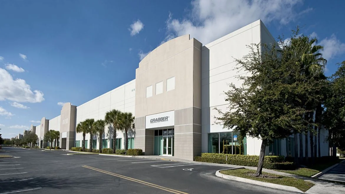 Atlantic Business Center — Lease in Pompano Beach, FL, photo 1 of 4