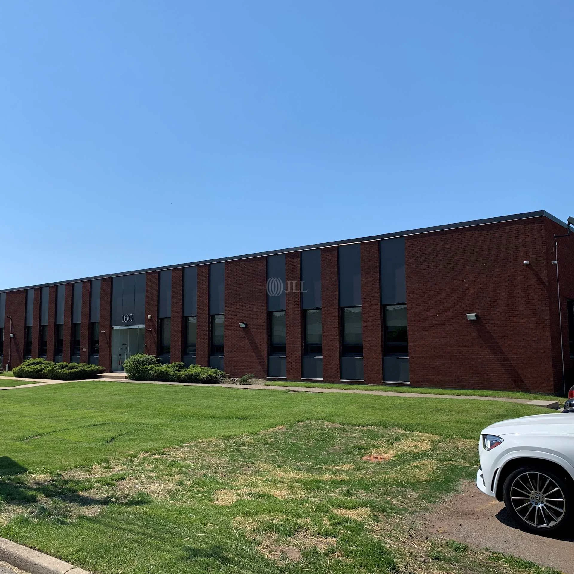 160 E Union Ave — Lease in East Rutherford, NJ, photo 2 of 5