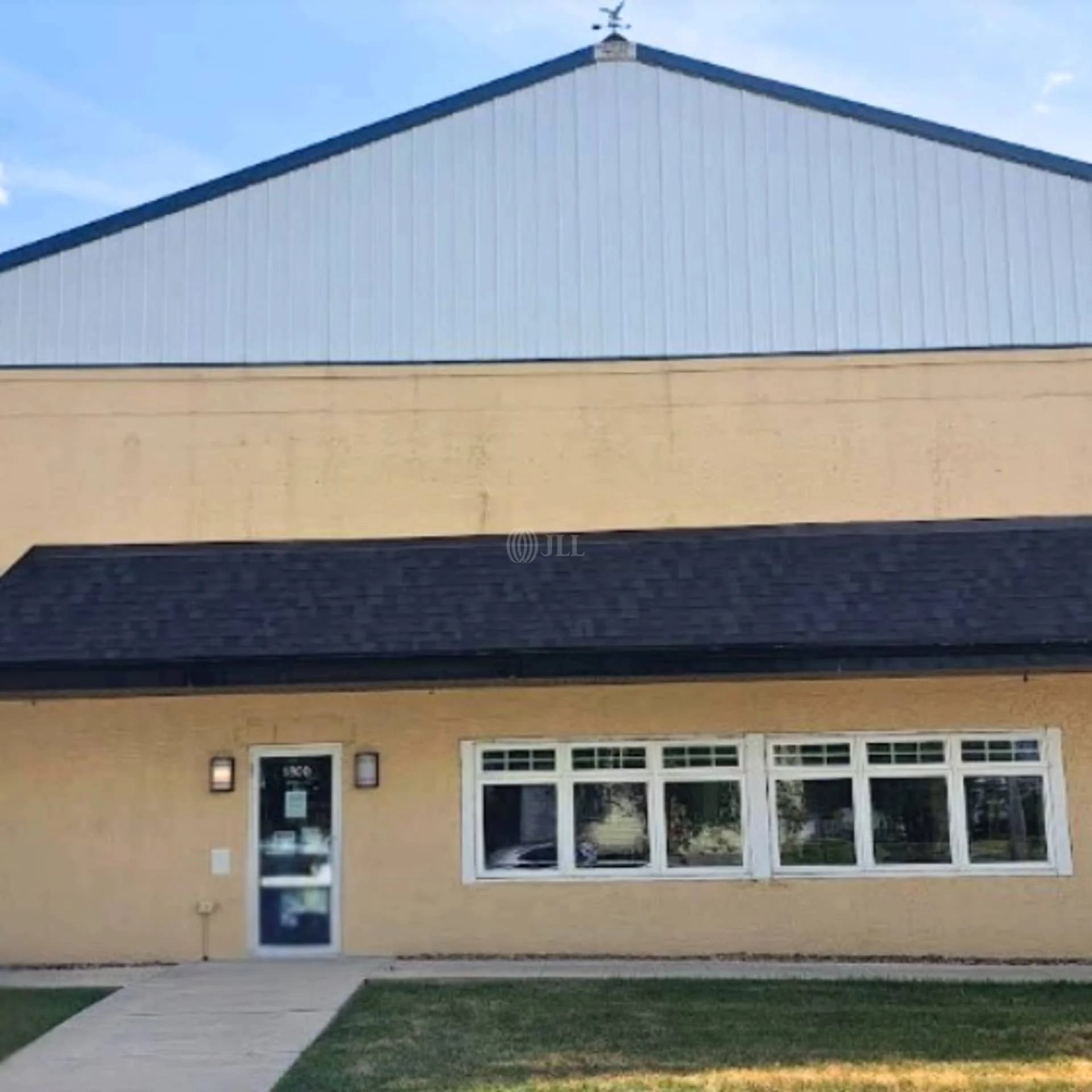 1800 - 1806 Commercial St — Lease in Waterloo, IA, photo 2 of 4