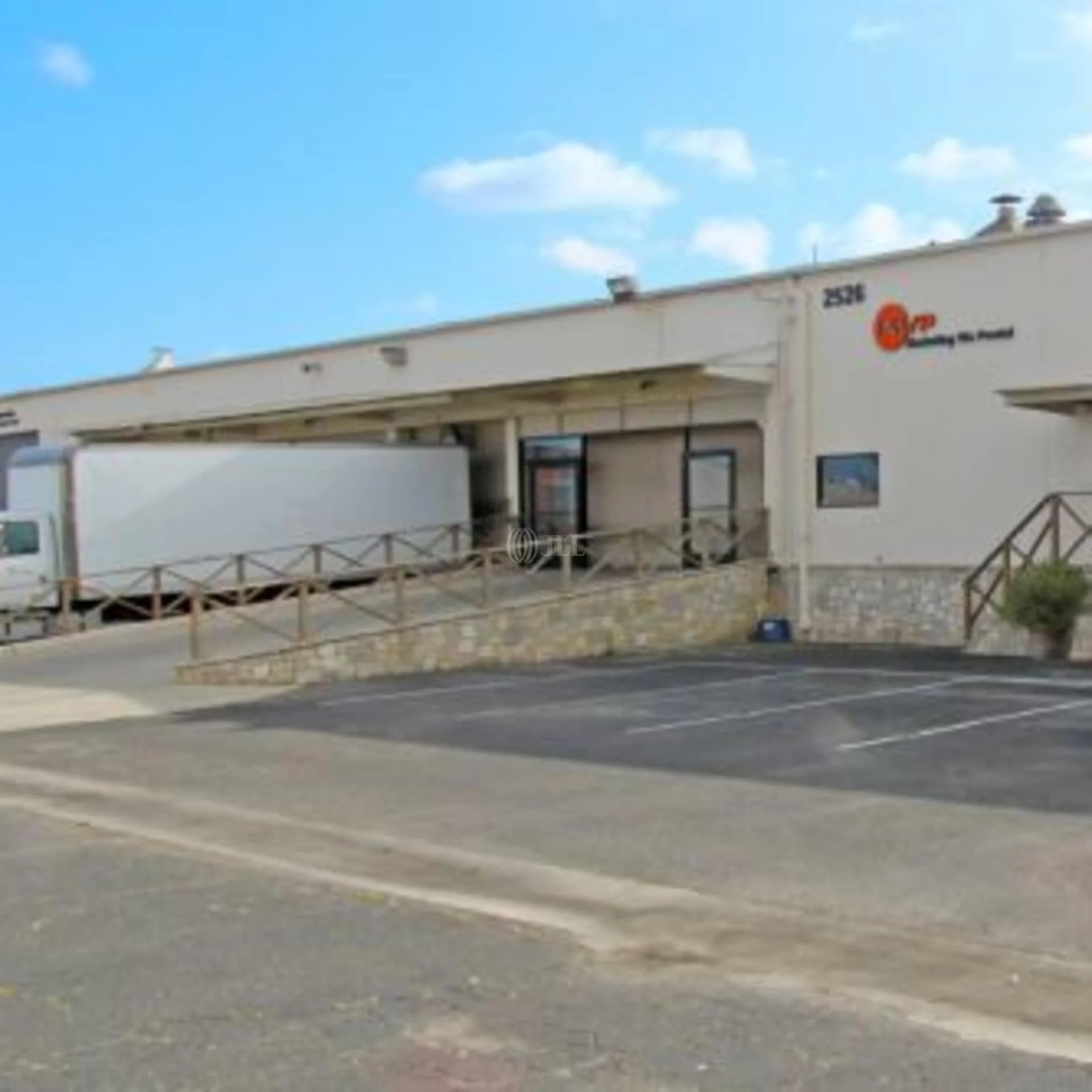 2526-2560 S Birch St — Lease in Santa Ana, CA, photo 2 of 4