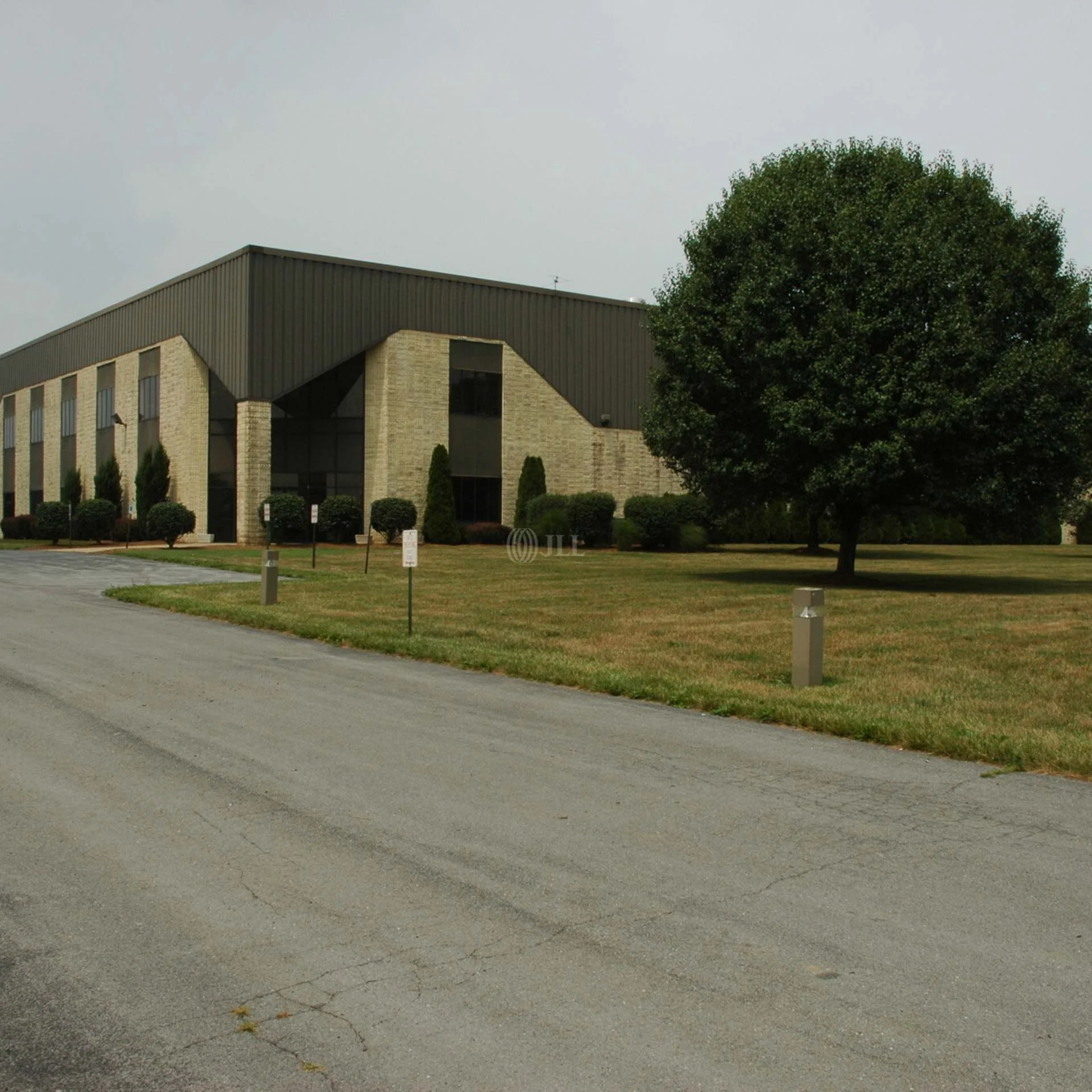 Hagerstown Distribution Center — Lease in Williamsport, MD, photo 2 of 5