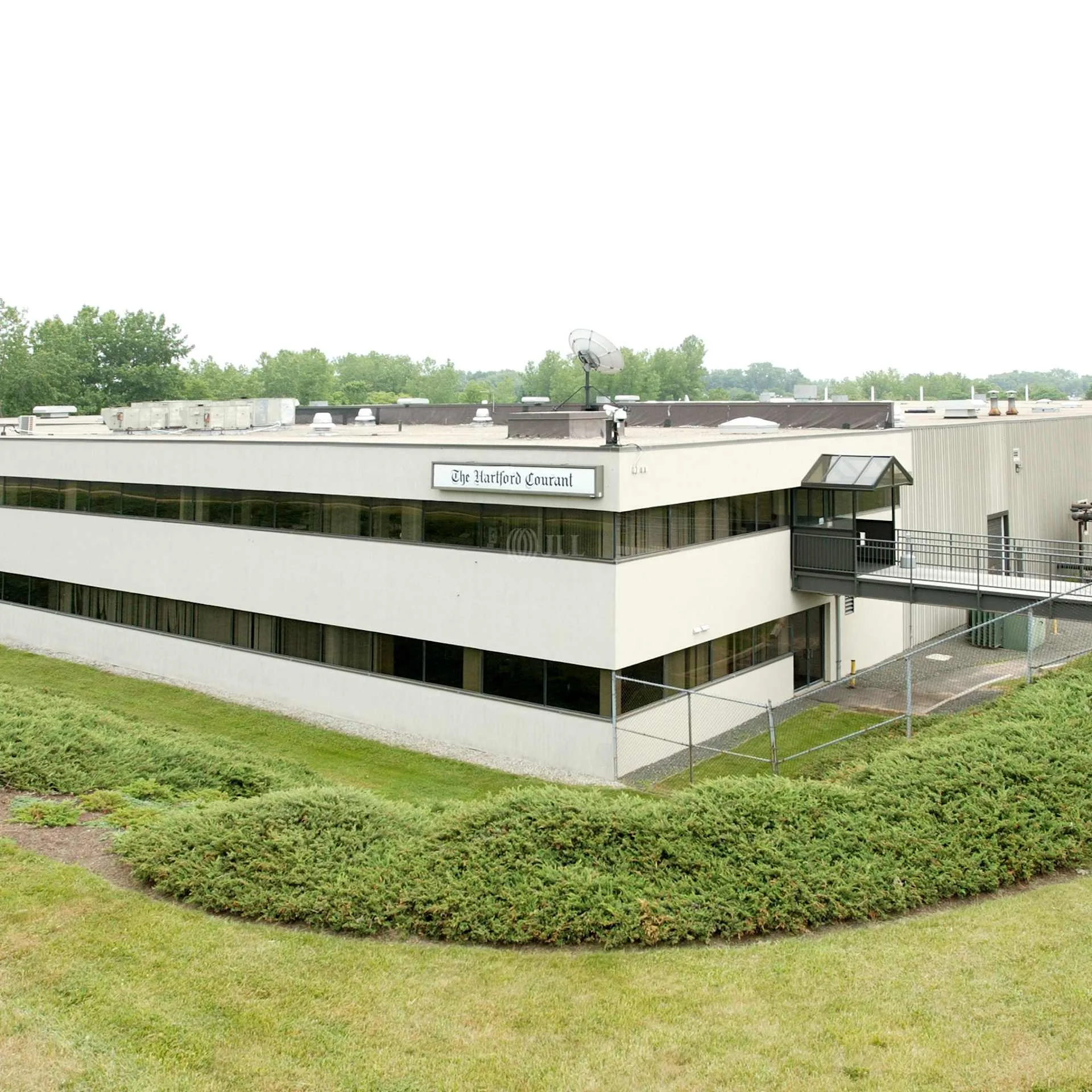 121 Wawarme Ave — Lease in Hartford, CT, photo 2 of 4