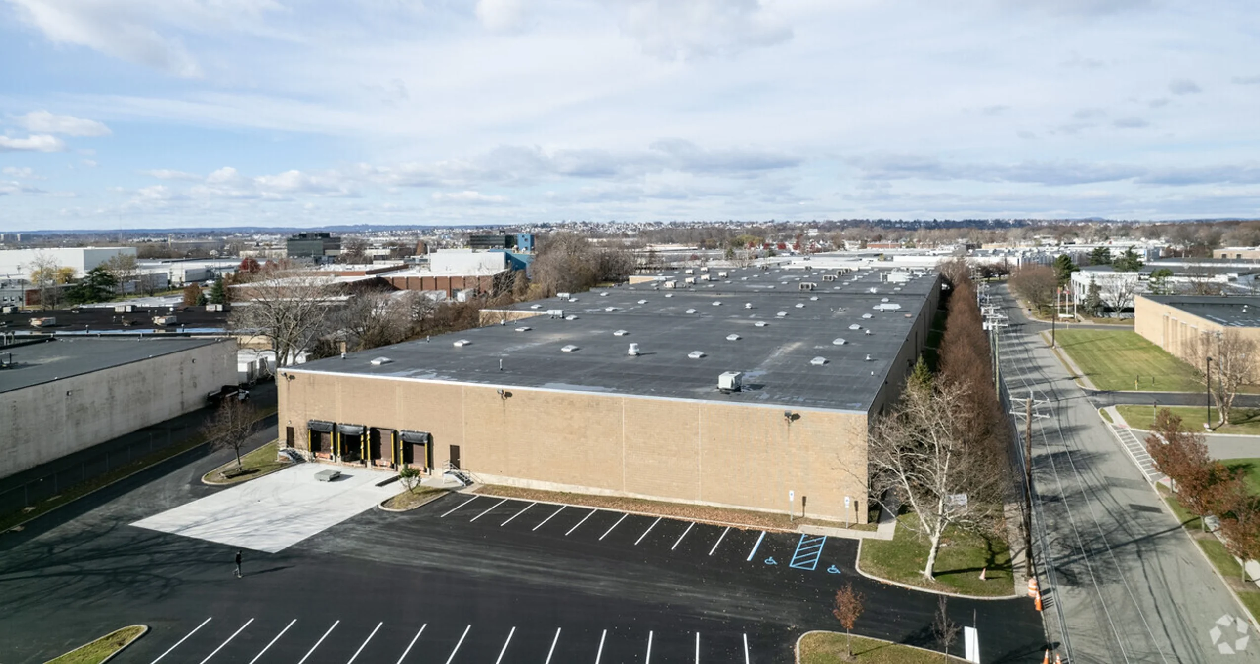 105-125 State St — Lease in Moonachie, NJ, photo 1 of 5