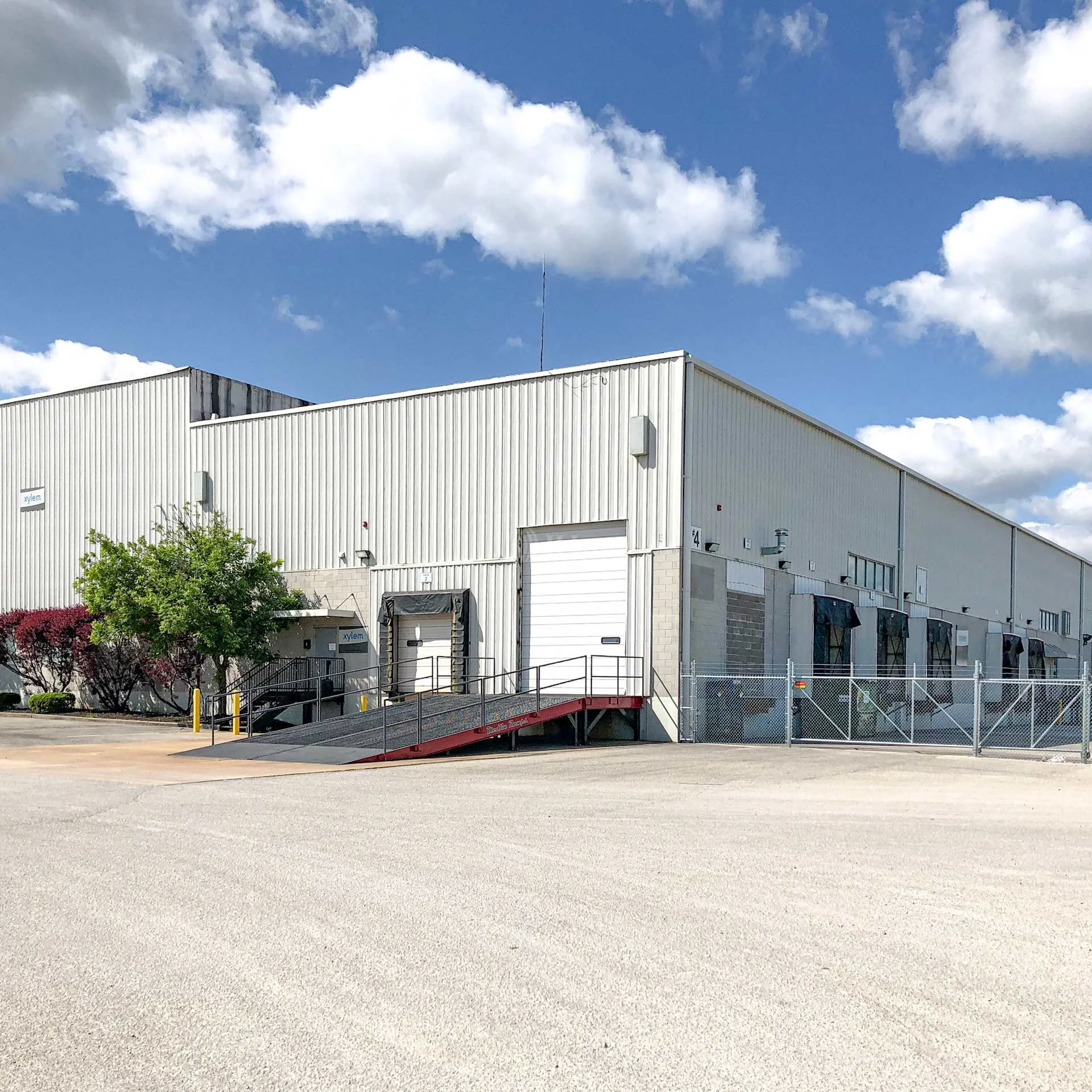 Building 4 — Lease in Saint Louis, MO, photo 3 of 4