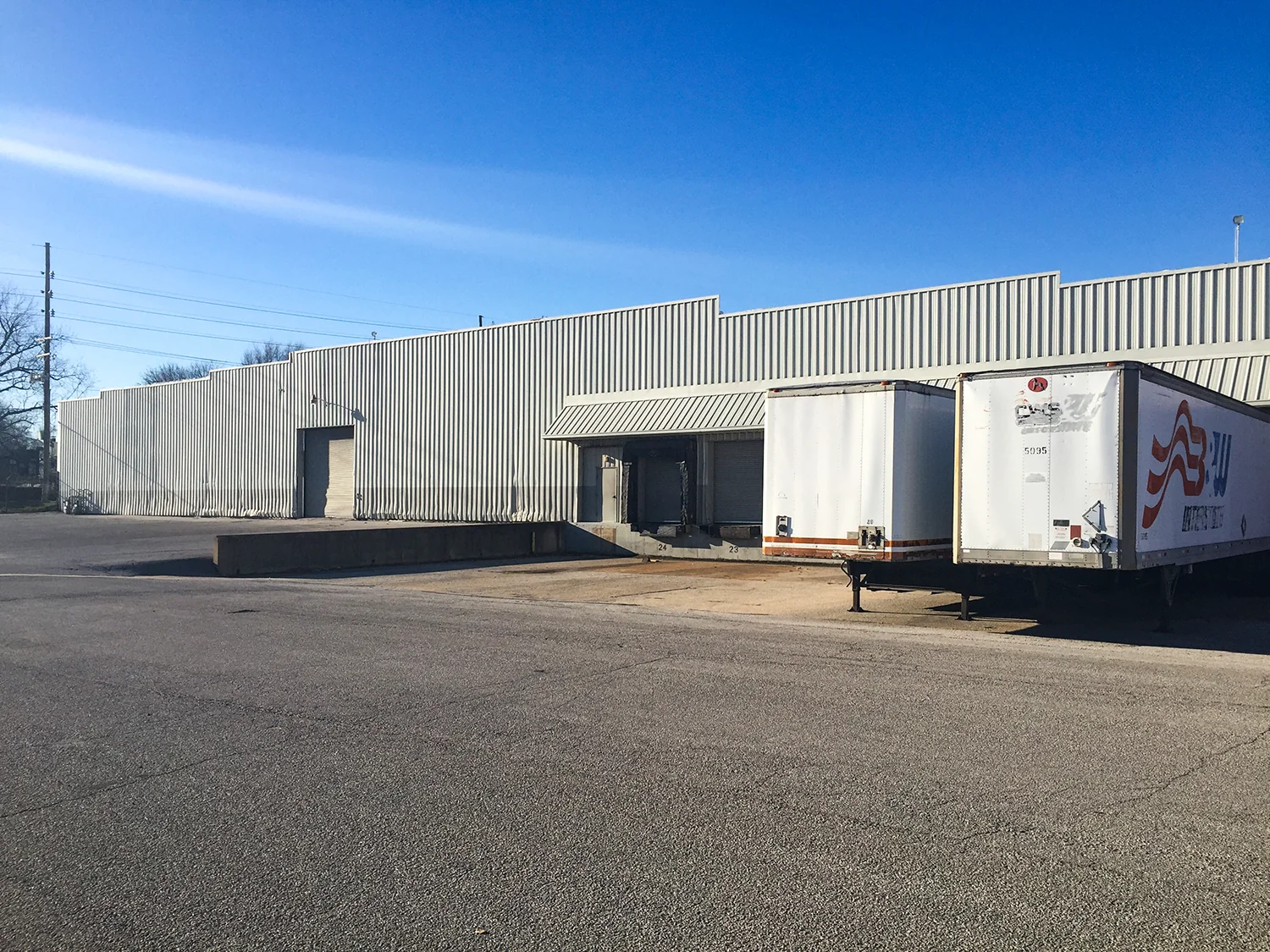 Building 1 — Lease in Saint Louis, MO, photo 1 of 4