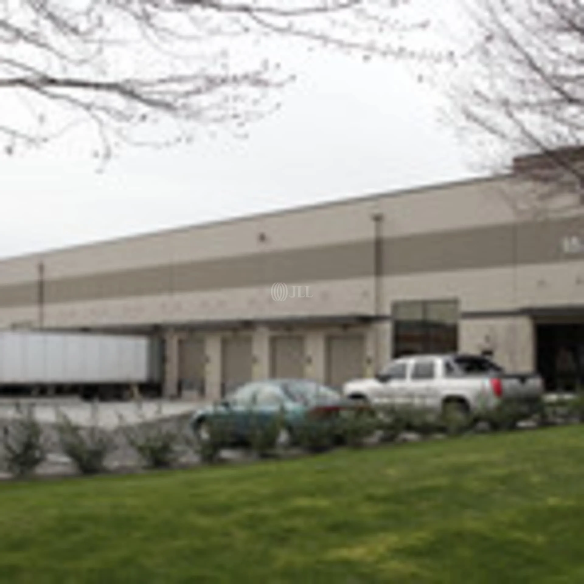 Bldg 42 — Lease in Vancouver, WA, photo 2 of 4