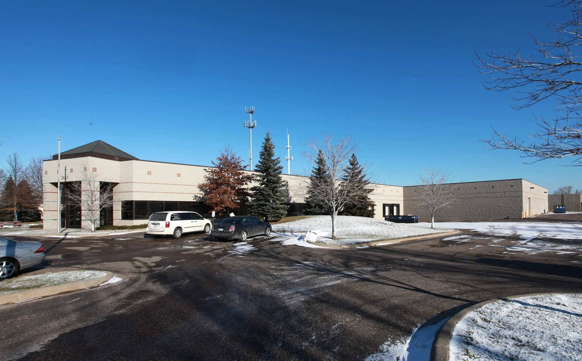 2633 Minnehaha Ave — Lease in Minneapolis, MN, photo 1 of 8