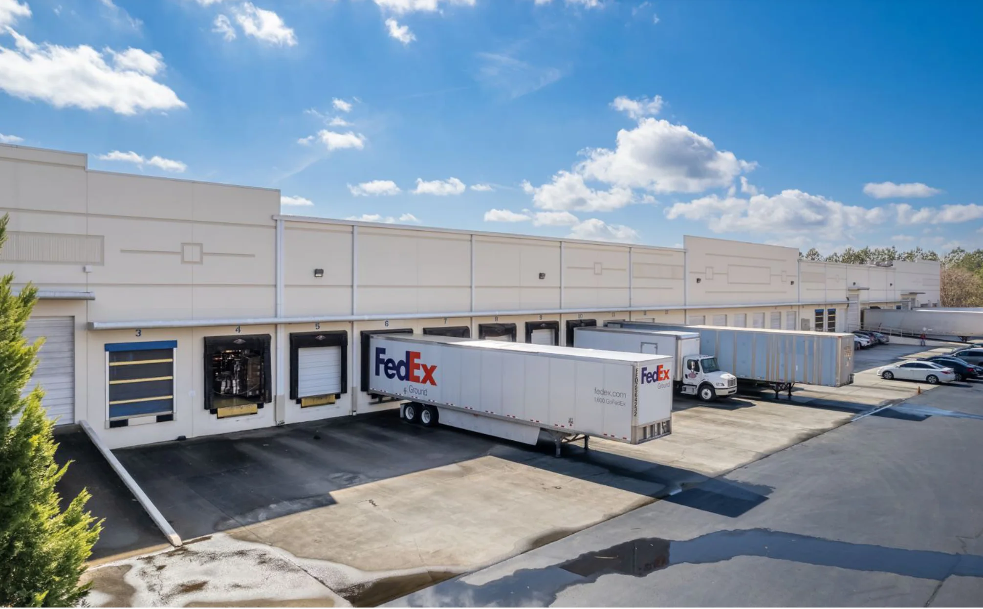 Walton Green Commerce Center - Bldg 1 — Lease in Kennesaw, GA, photo 2 of 8