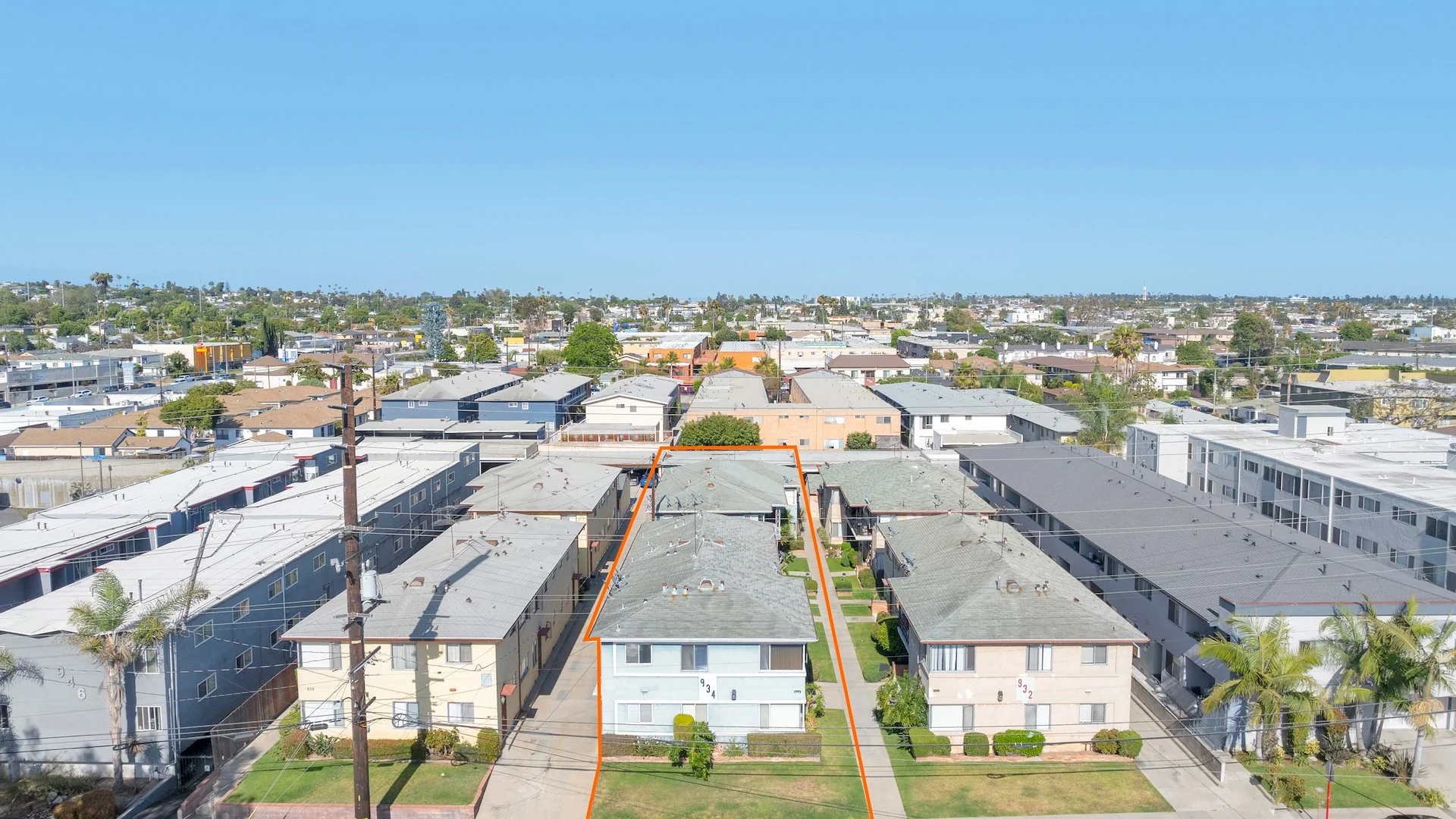 934 W Beach Ave — Sale in Inglewood, CA, photo 1 of 8