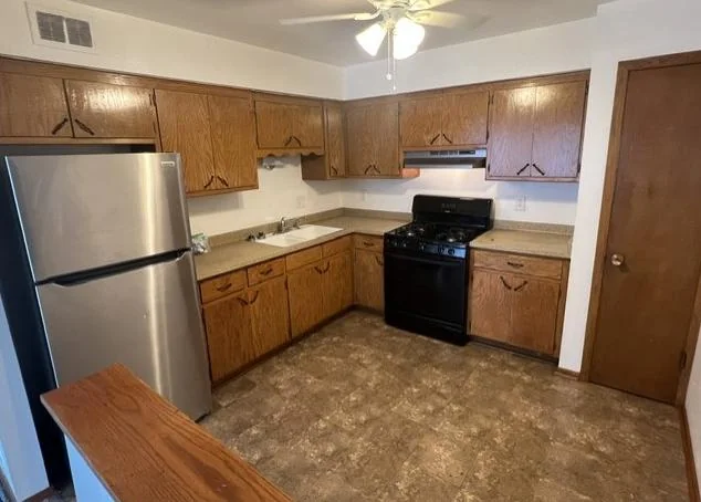 9729-9739 W. Hampton Avenue — Sale in Milwaukee, WI, photo 7 of 8