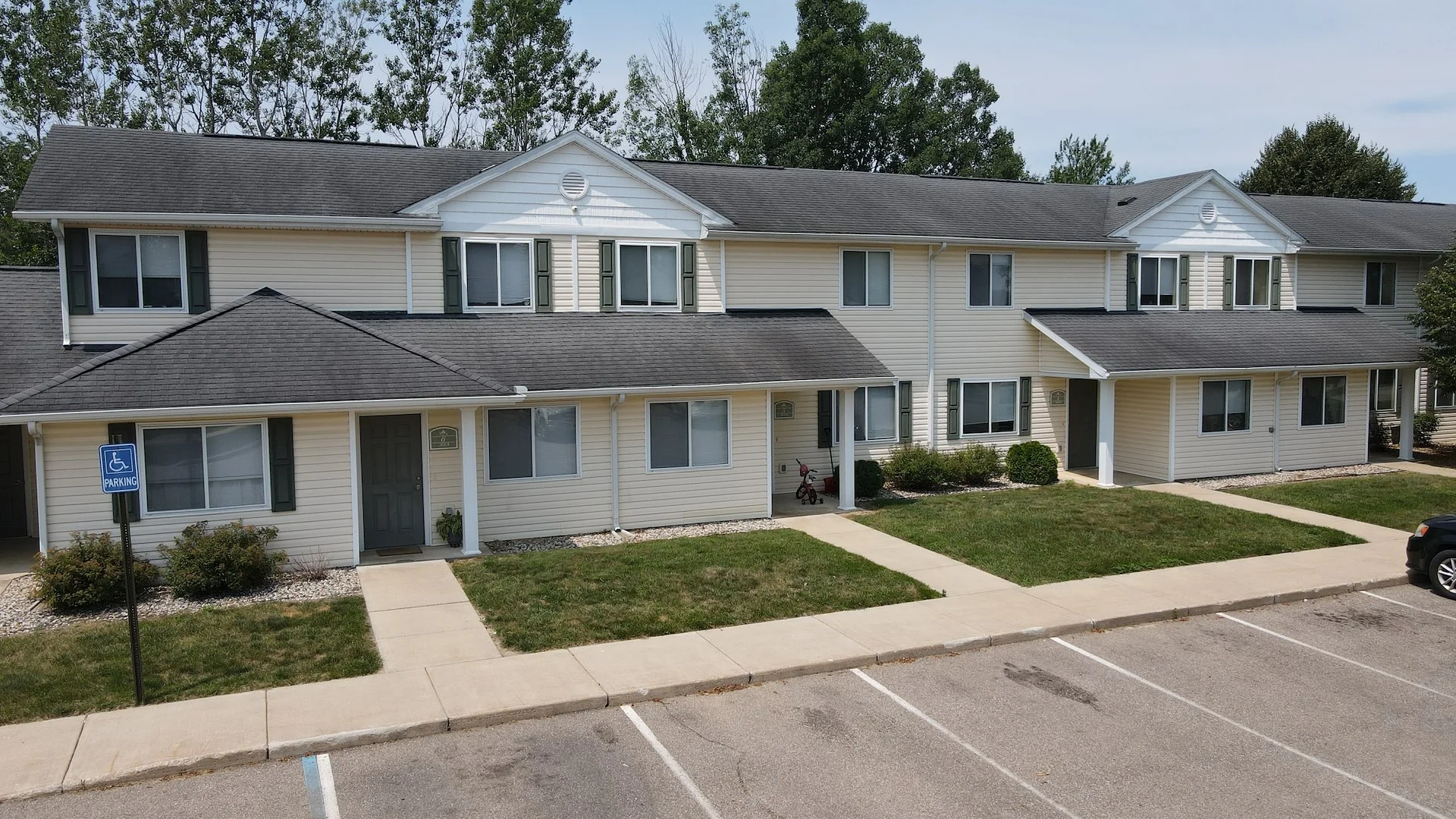 Berry Bush Village — Sale in Bangor, MI, photo 3 of 6