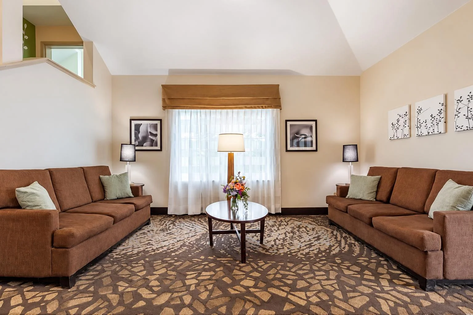 Sleep Inn SeaTac Airport — Sale in Seatac, WA, photo 3 of 4