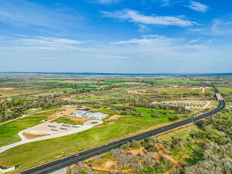 Arch Ray Resort — Sale in Fredericksburg, TX, photo 3 of 6