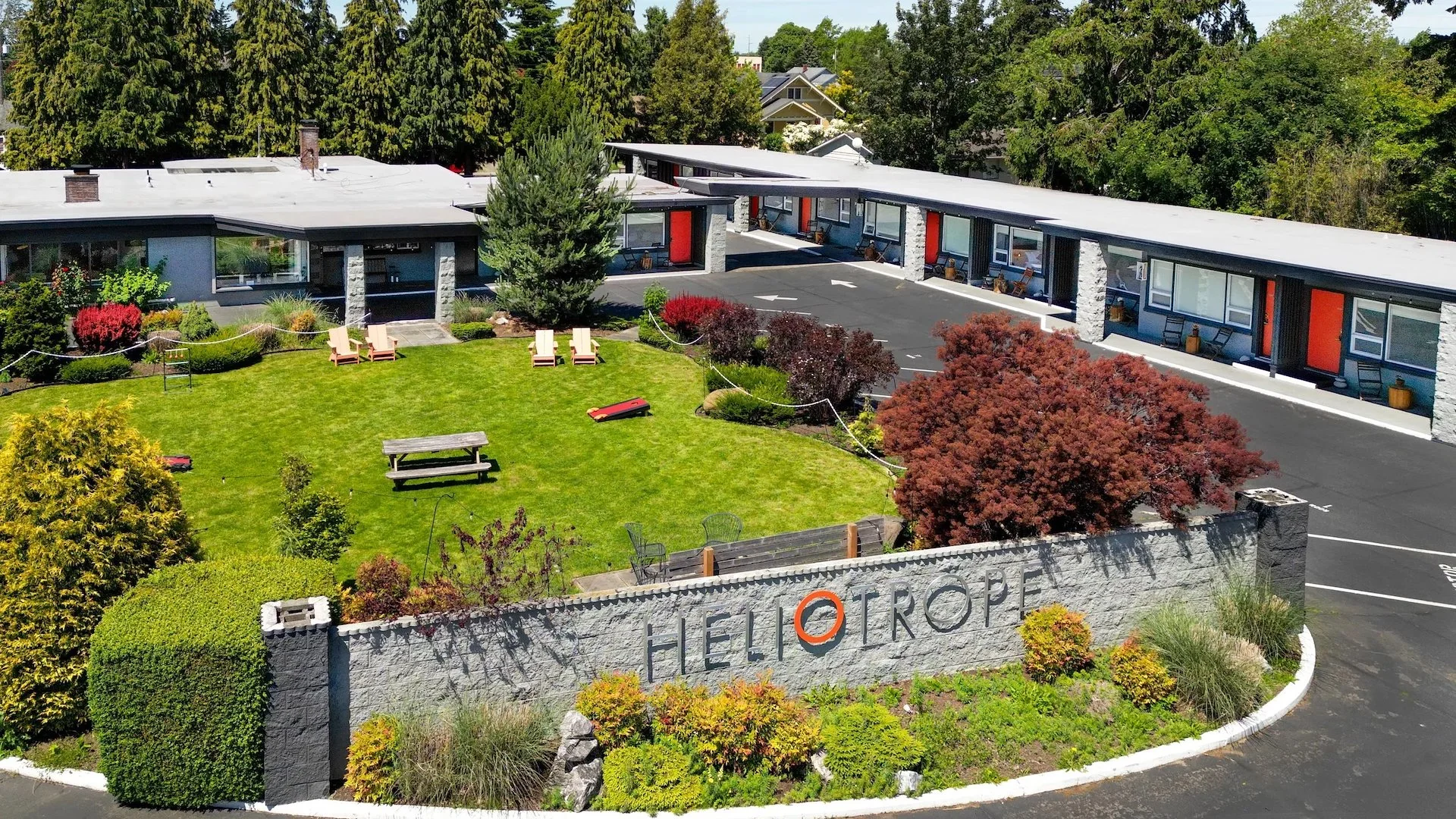Heliotrope Hotel — Sale in Bellingham, WA, photo 1 of 5