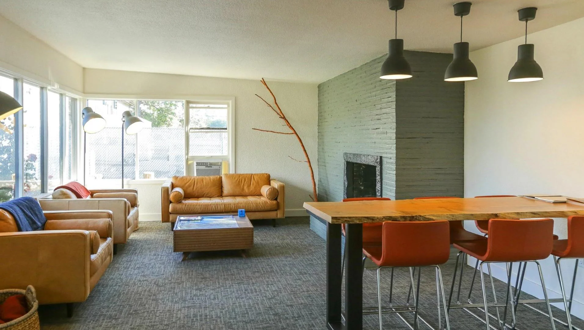 Heliotrope Hotel — Sale in Bellingham, WA, photo 3 of 5