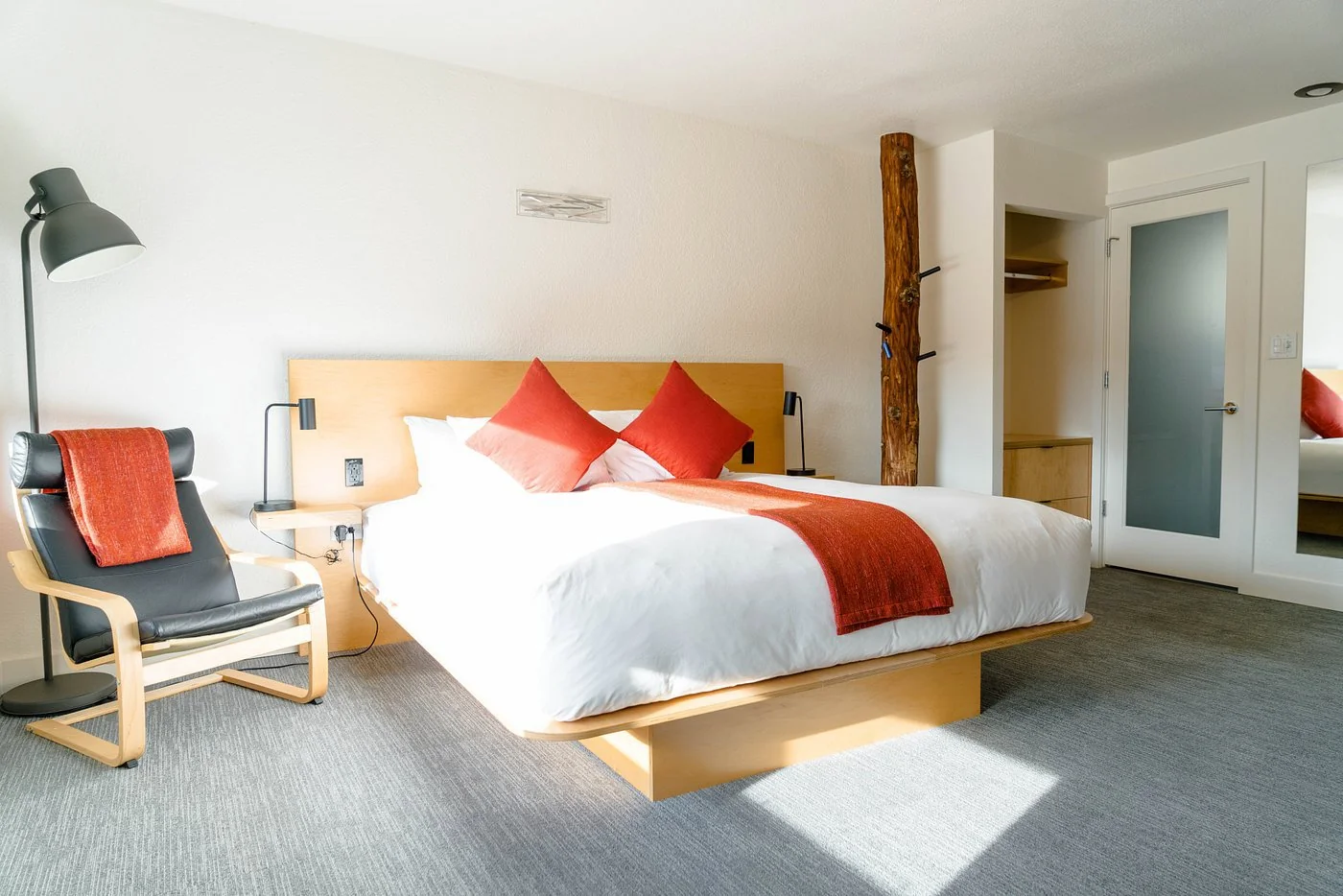 Heliotrope Hotel — Sale in Bellingham, WA, photo 4 of 5