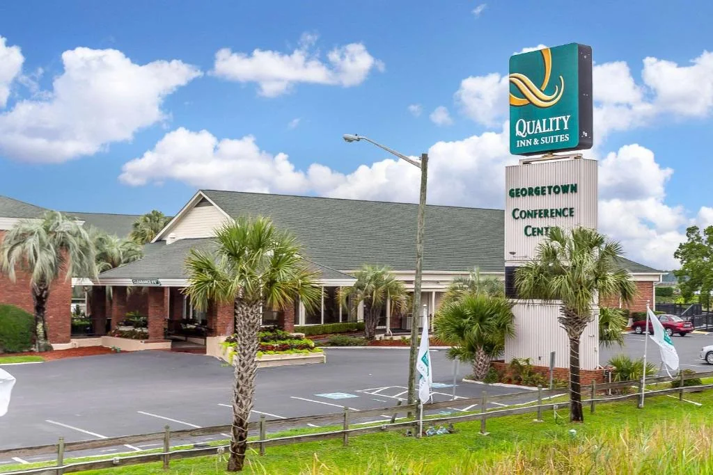 Quality Inn & Suites Georgetown — Sale in Georgetown, SC, photo 1 of 5