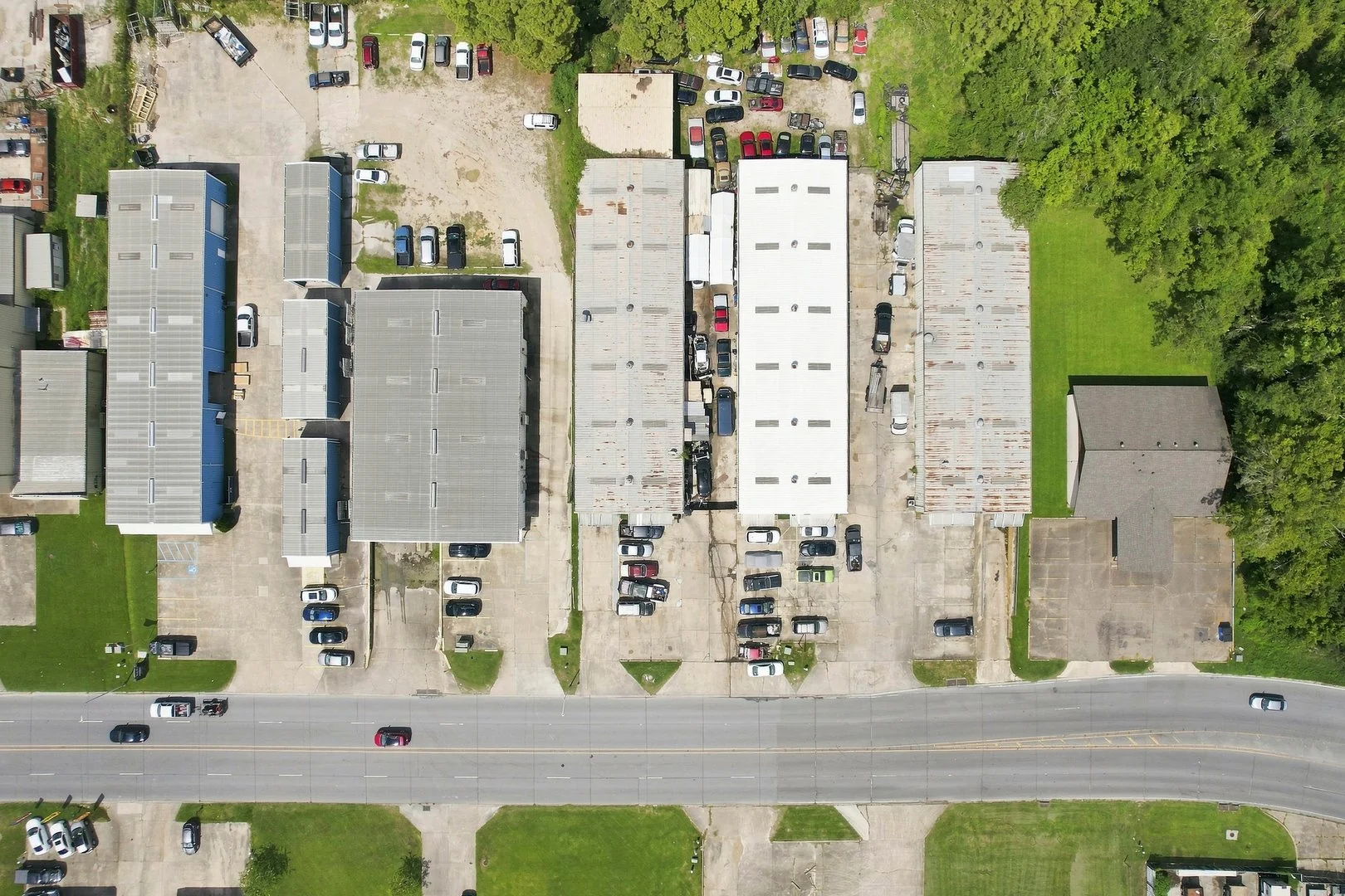 Auction - Small Bay Industrial Value-Add | Southeast — Sale in Baton Rouge, LA, photo 3 of 4