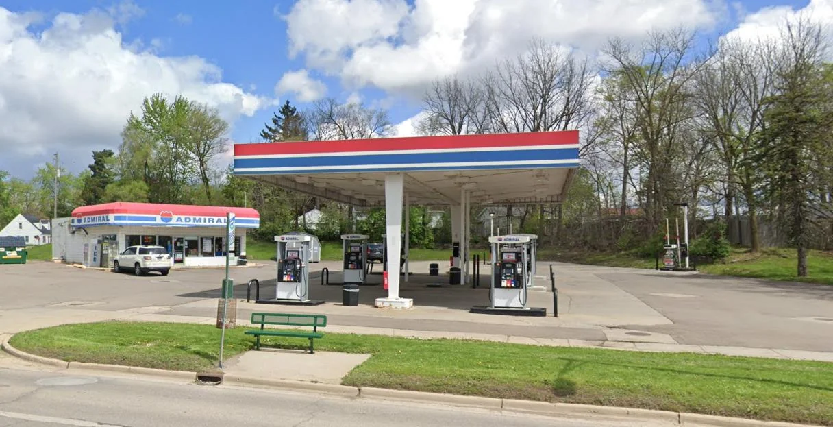 Admiral Petroleum | N Grand River Ave - Lansing, MI — Sale in Lansing, MI, photo 1 of 2