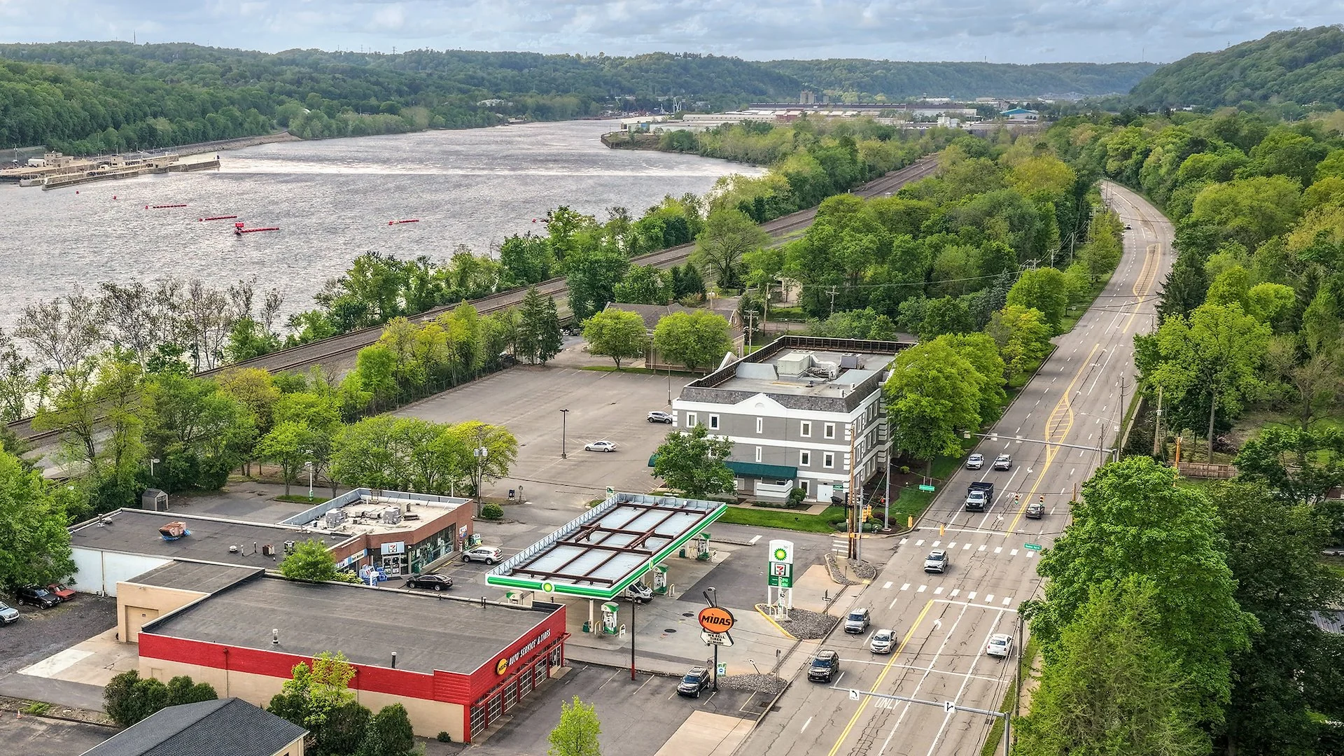 7-Eleven (New 20-Year Absolute Net Lease) — Sale in Sewickley, PA, photo 2 of 4