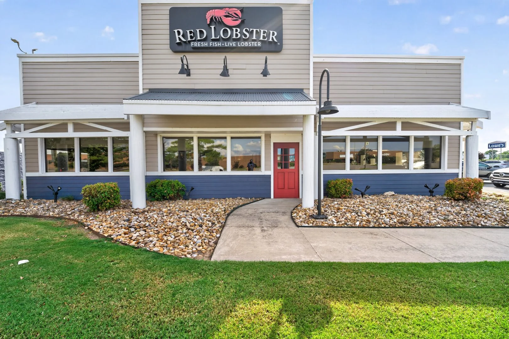 $1 Auction - REIT Sale | Former Red Lobster | Hard… — Sale in Pine Bluff, AR, photo 1 of 6