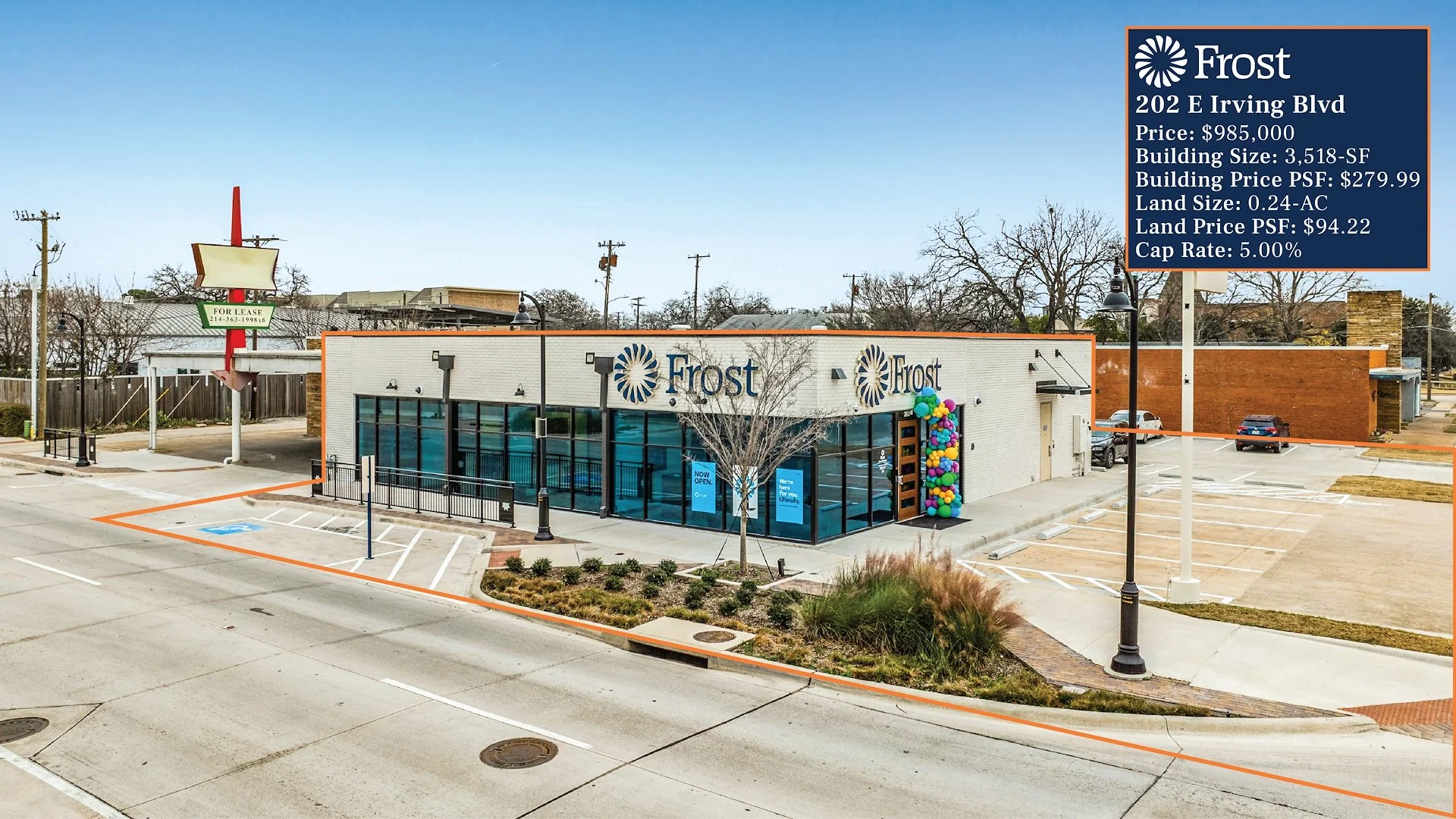 Frost Bank & Urban Retail Asset — Sale in Irving, TX, photo 1 of 5