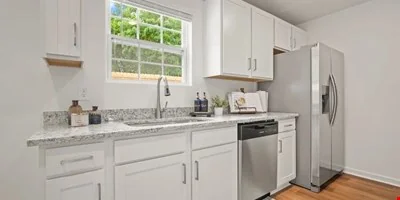 404 Beech St - Beech Street Townhomes — Sale in Clarksville, TN, photo 4 of 8