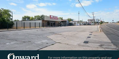 Former Circle Hardware & Lumber of Waco — Sale in Waco, TX, photo 1 of 8