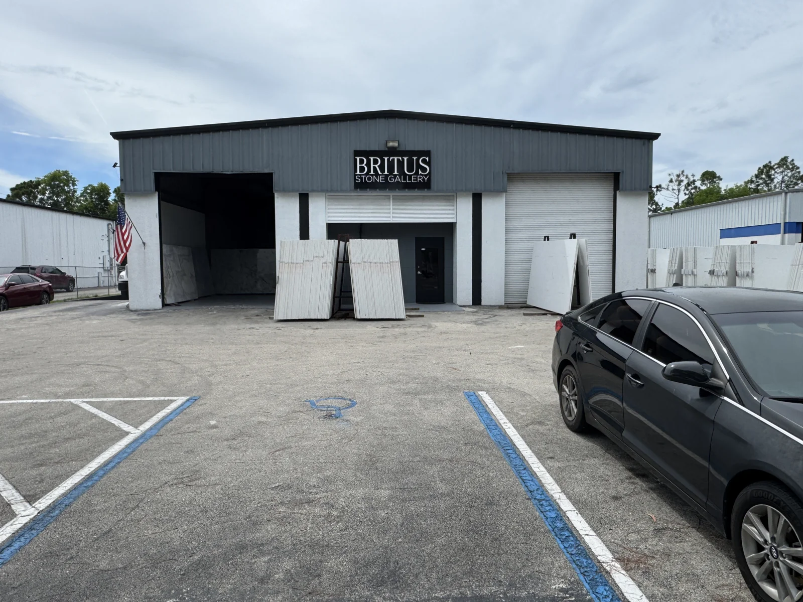 Industrial Sublease — Lease in Fort Myers, FL, photo 1 of 8