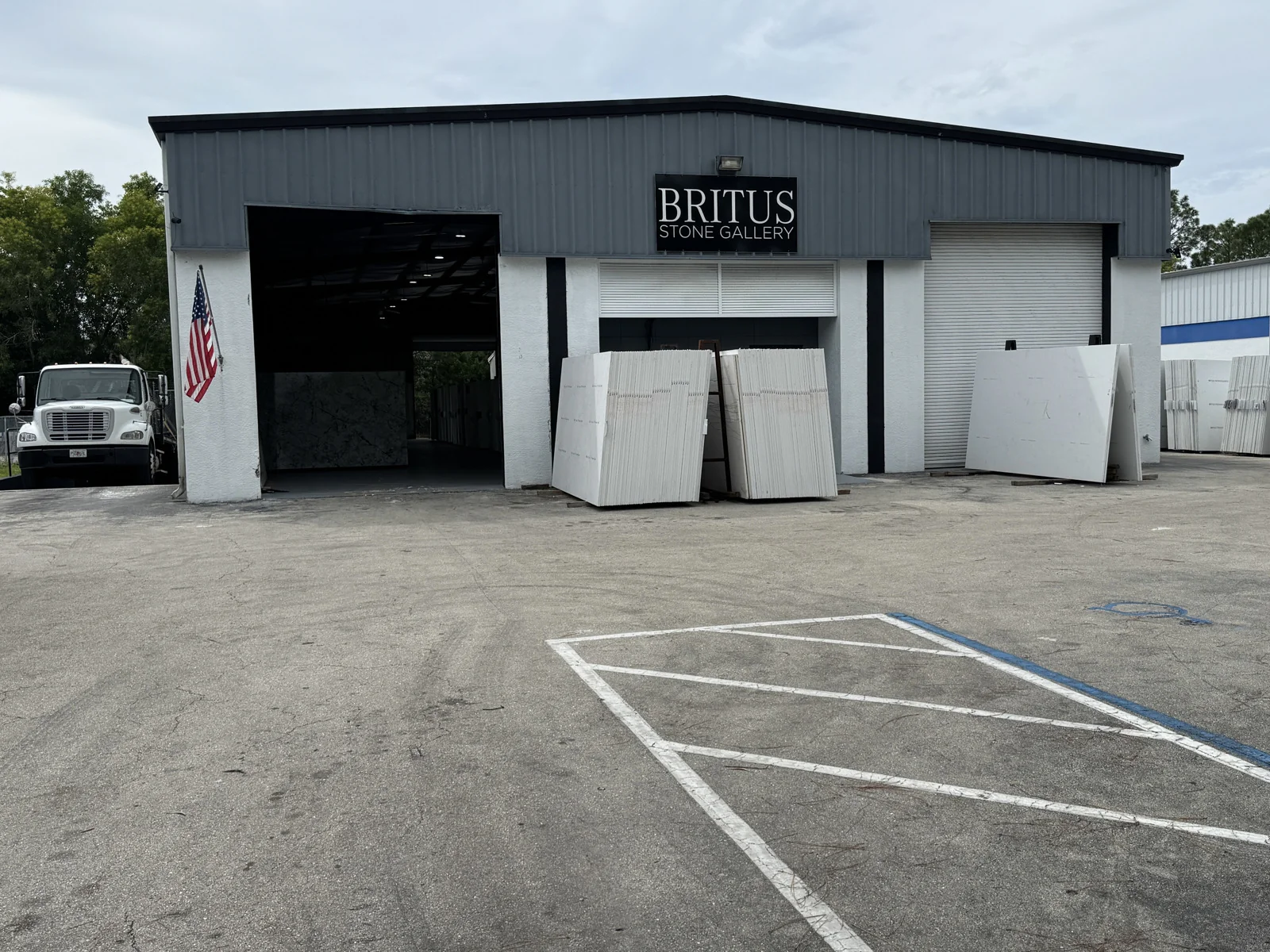Industrial Sublease — Lease in Fort Myers, FL, photo 2 of 8