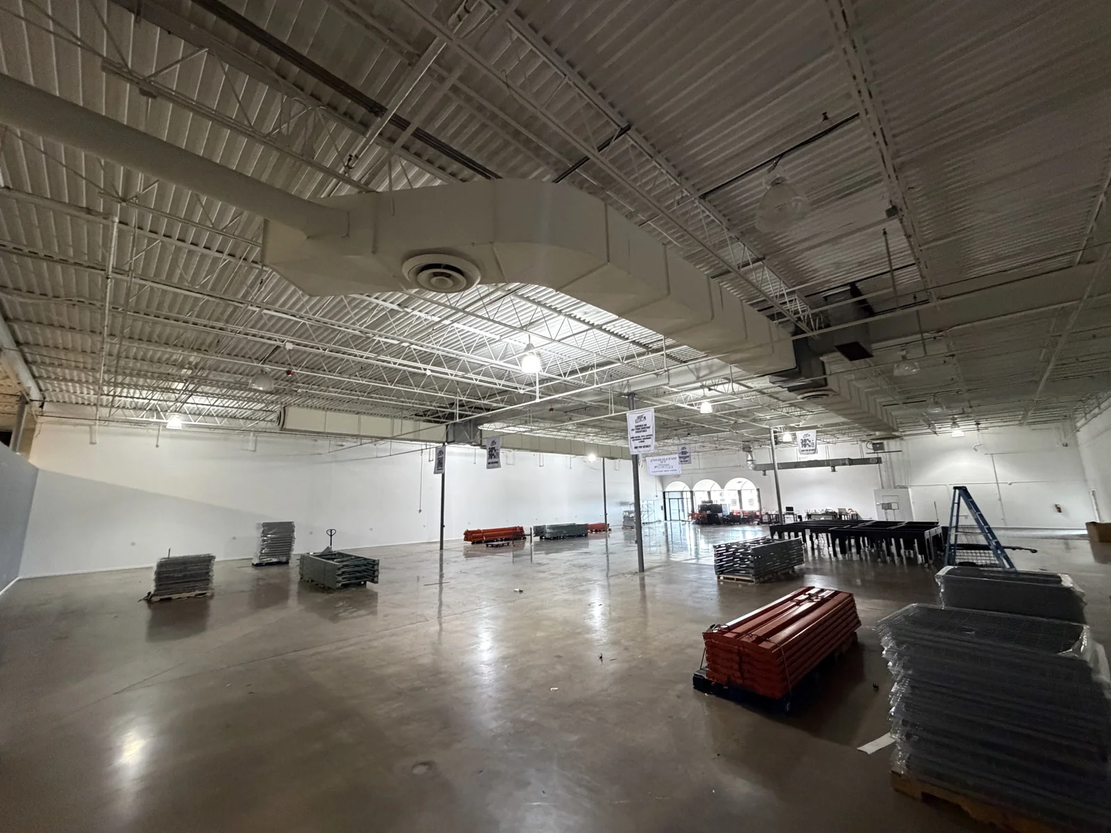 Anchor and Small Shop Space at Fairless Shopping Center — Lease in Lorain, OH, photo 4 of 7