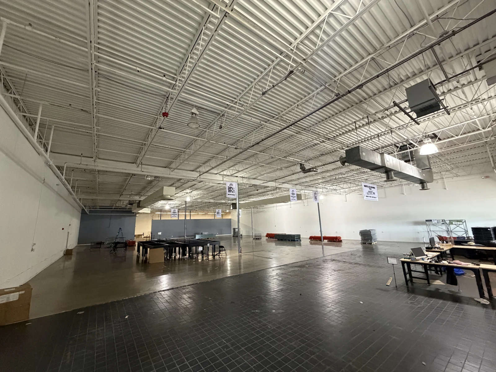 Anchor and Small Shop Space at Fairless Shopping Center — Lease in Lorain, OH, photo 6 of 7
