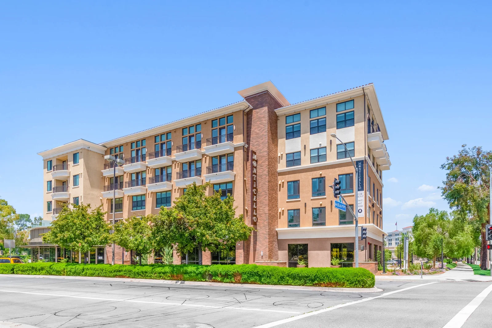 Monticello — Lease in Santa Clarita, CA, photo 1 of 8