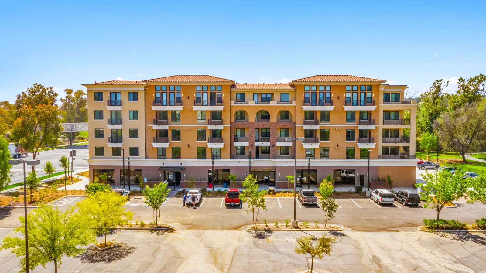 Monticello — Lease in Santa Clarita, CA, photo 2 of 8