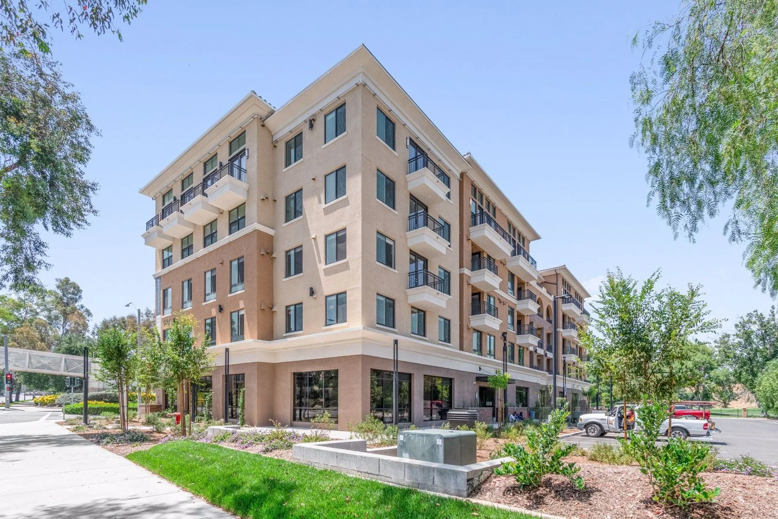 Monticello — Lease in Santa Clarita, CA, photo 3 of 8
