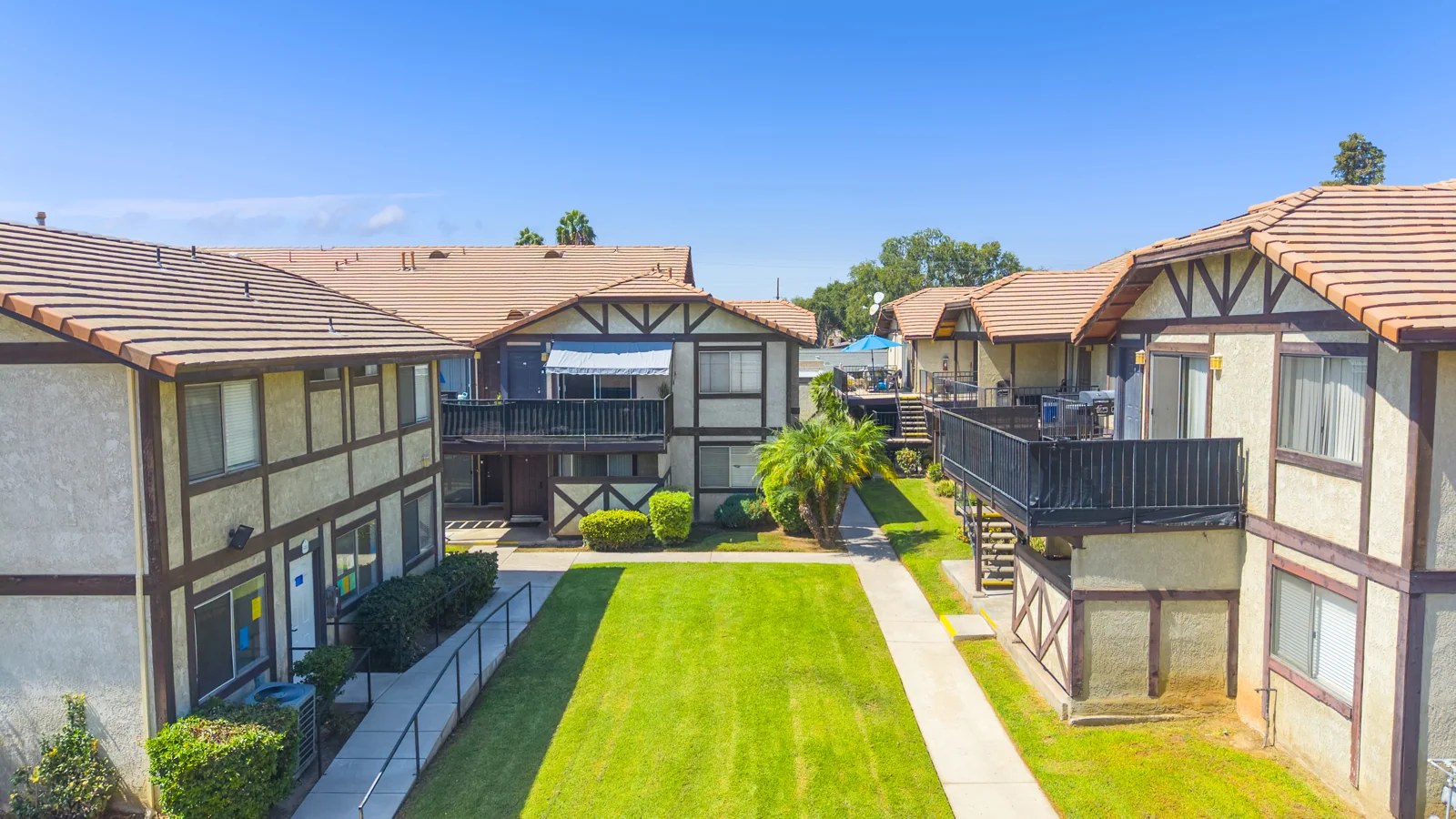 Pinecrest Apartments — Sale in San Bernardino, CA, photo 5 of 8