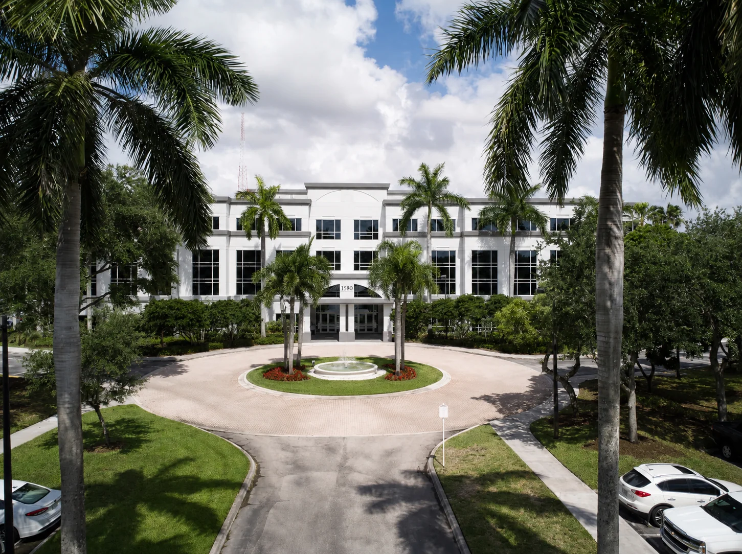 International Place II — Lease in Sunrise, FL, photo 1 of 6
