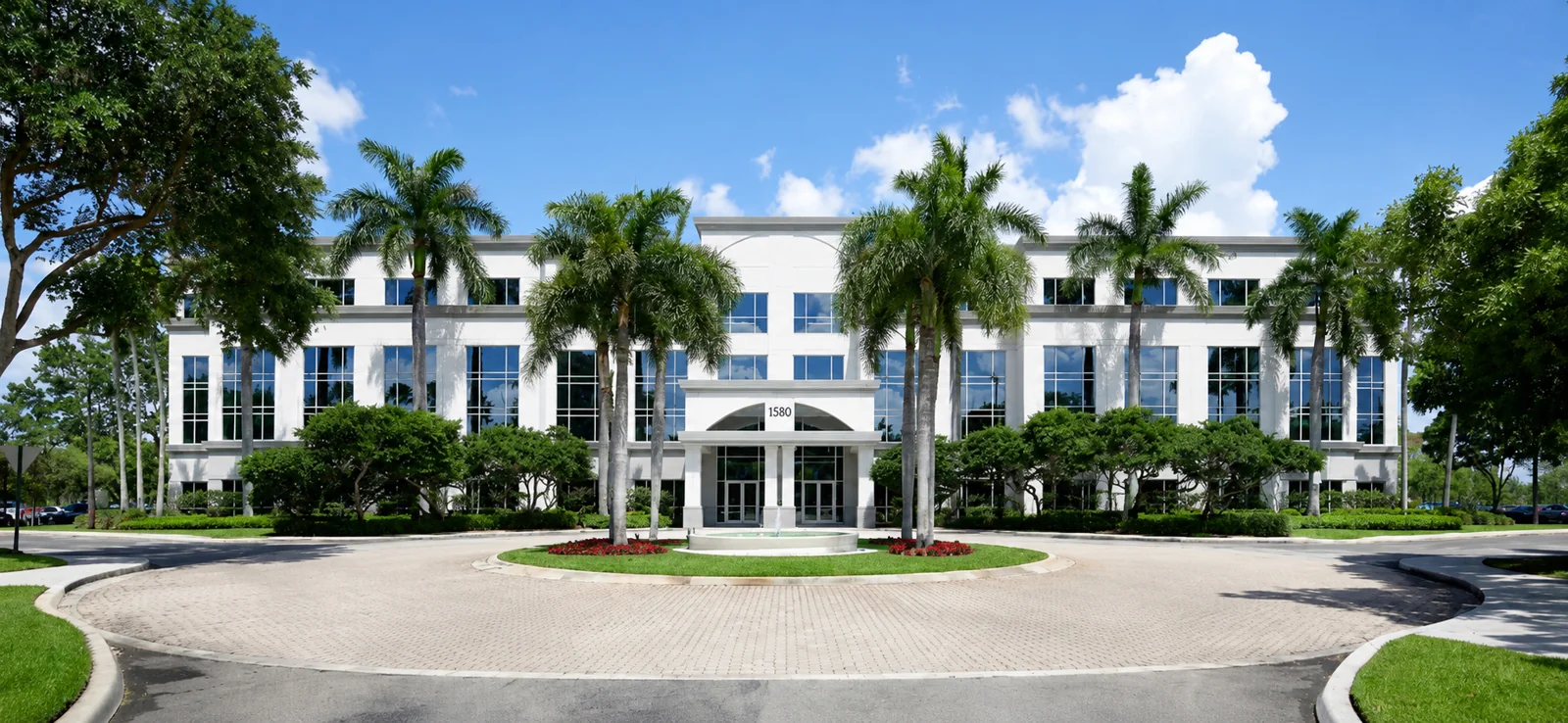 International Place II — Lease in Sunrise, FL, photo 2 of 6