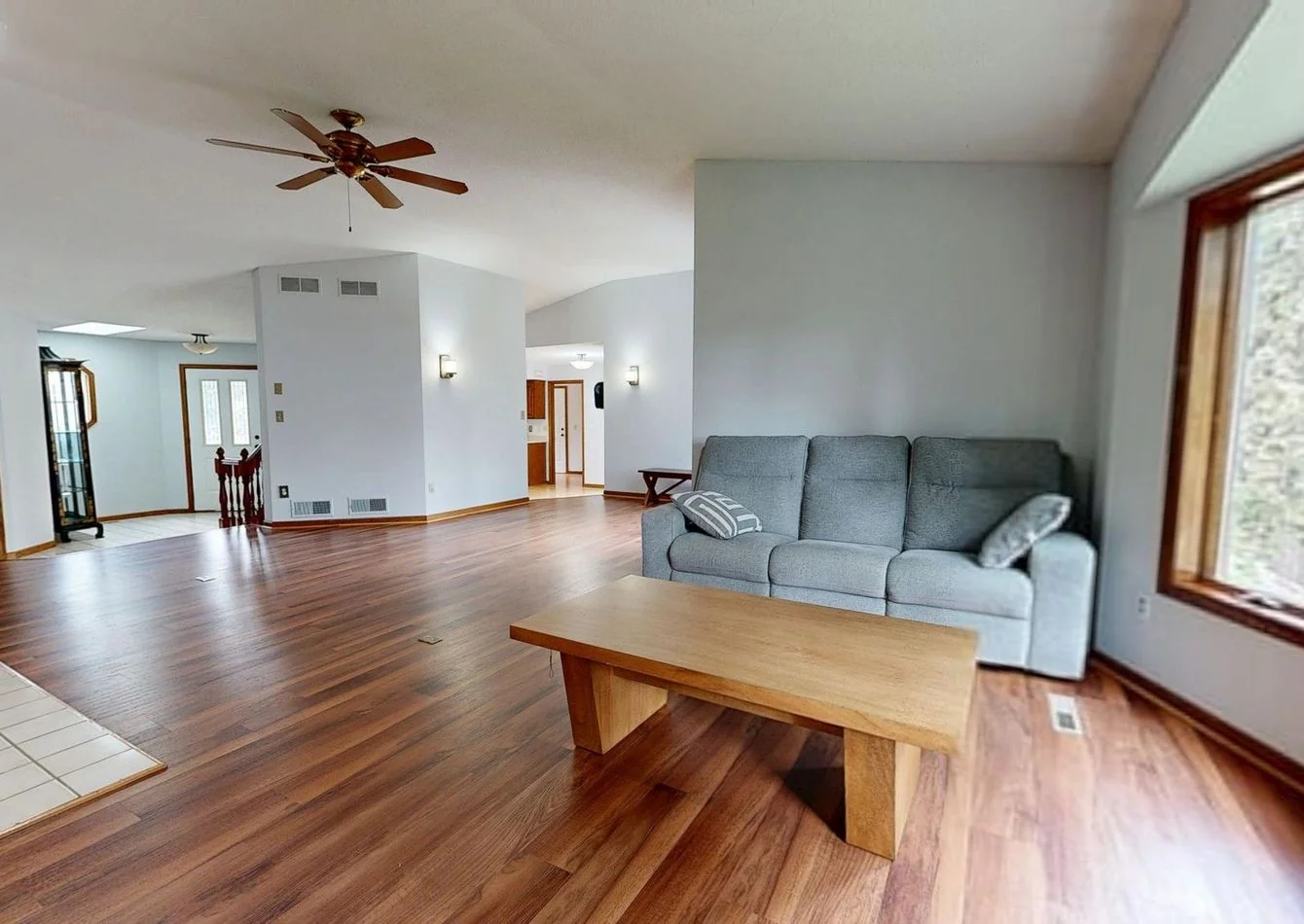 Established Lowcountry Flooring Showroom &… — Sale in Charleston, SC, photo 1 of 1