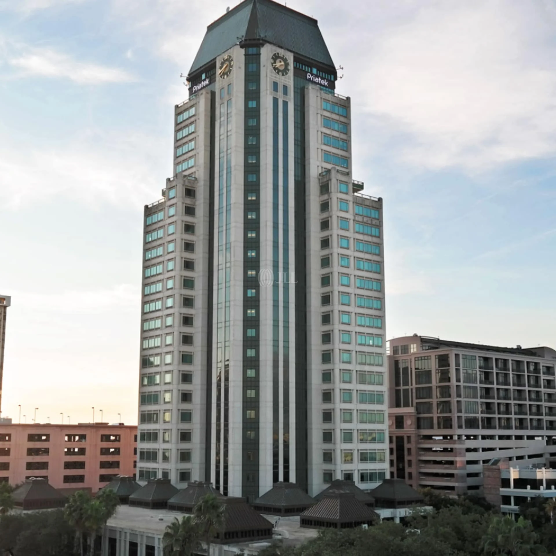 200 Central — Lease in St Petersburg, FL, photo 3 of 4