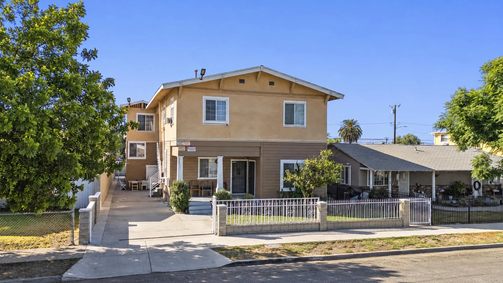828 Hawthorne Place — Sale in Pomona, CA, photo 3 of 4