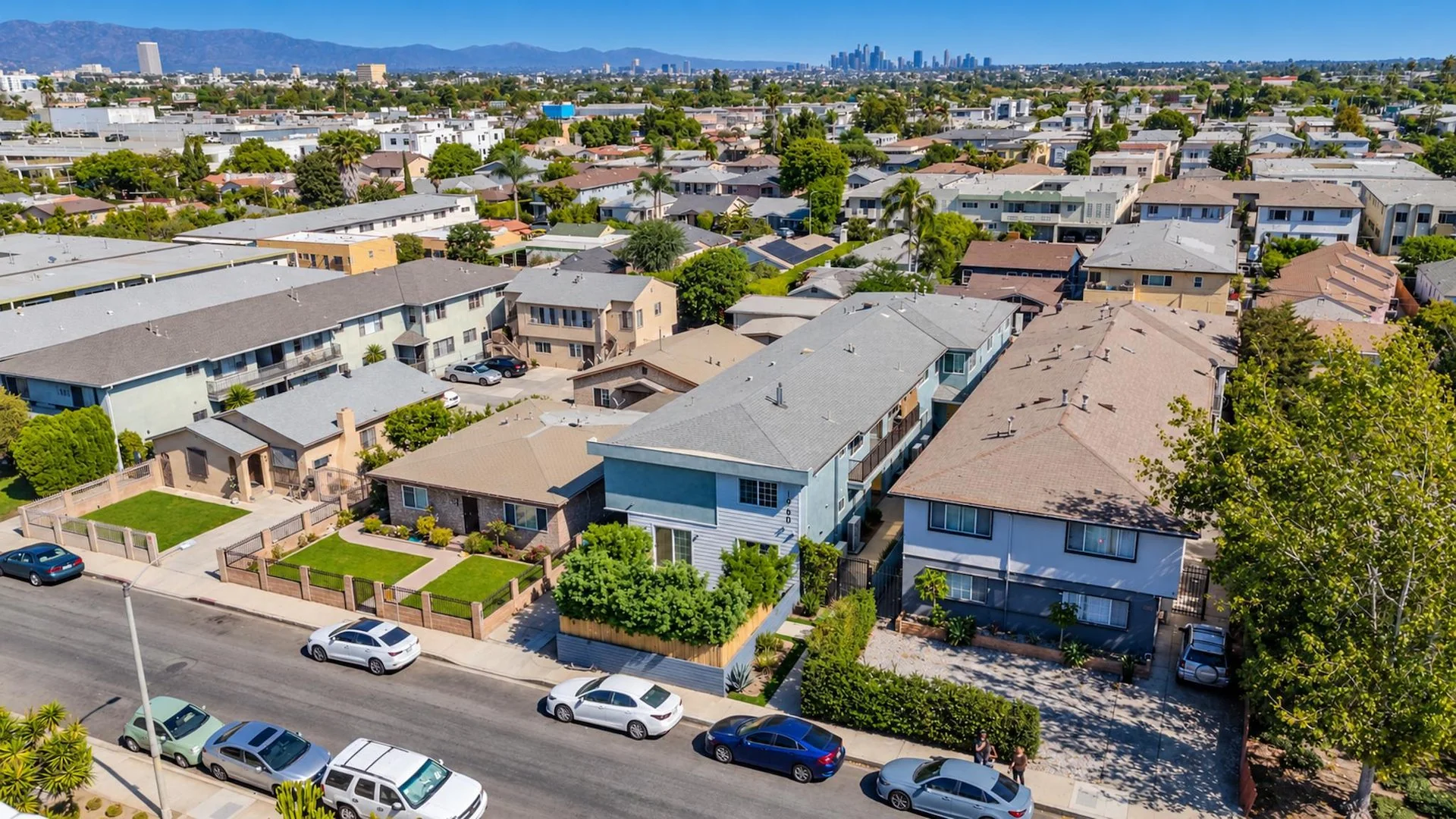1960 S Sherbourne Dr — Sale in Los Angeles, CA, photo 1 of 5