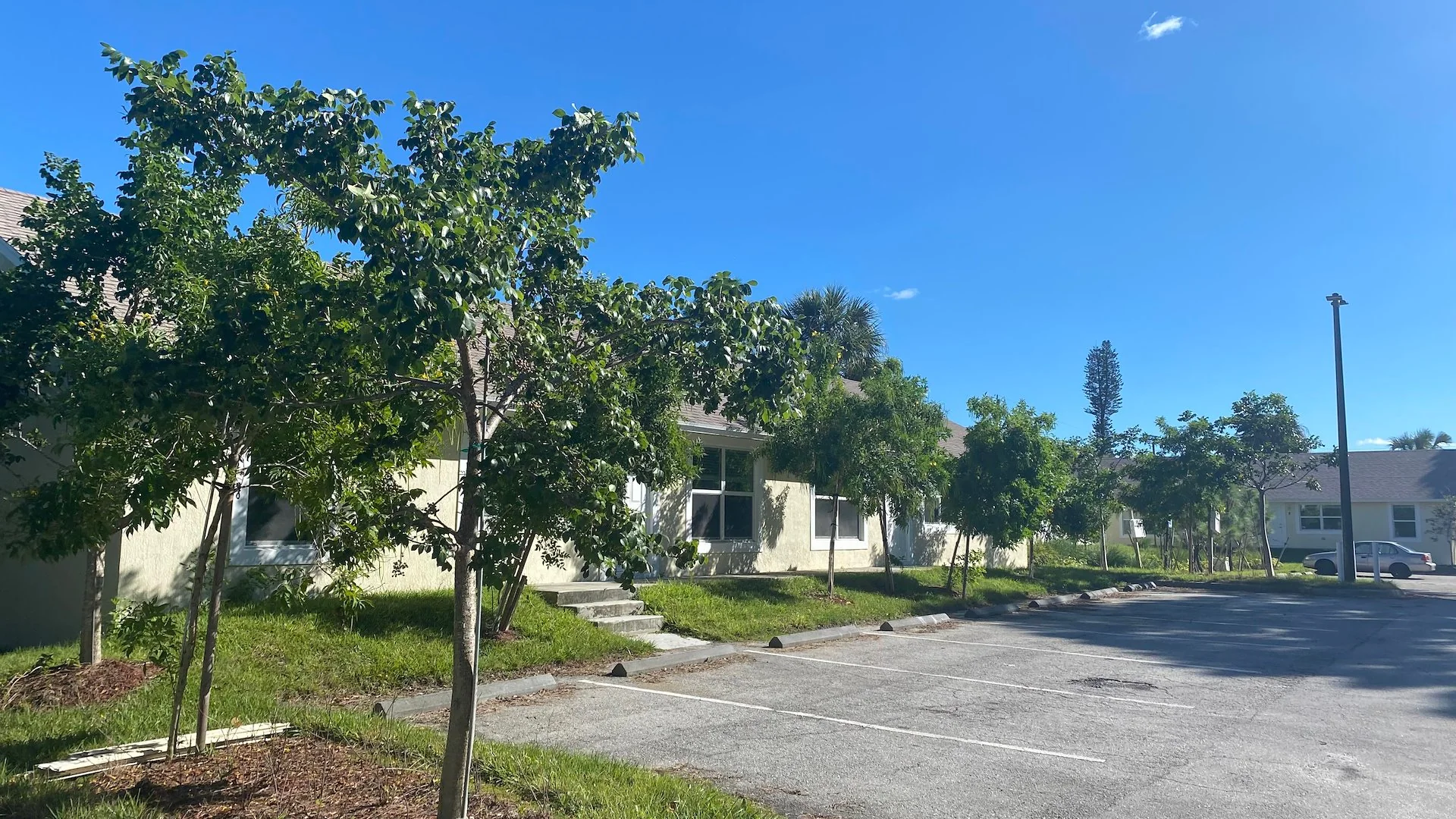 Stacy Villas — Sale in West Palm Beach, FL, photo 3 of 5