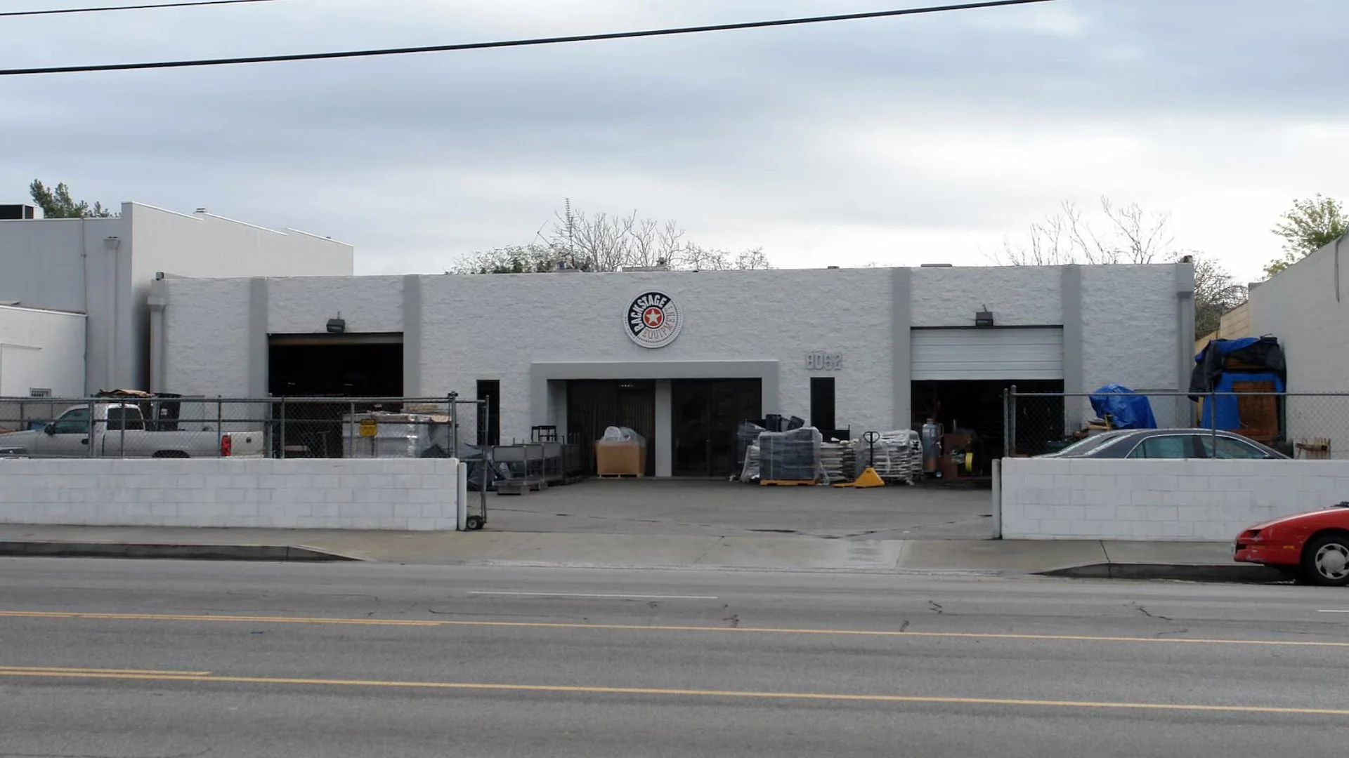 8052 Lankershim Blvd — Sale in North Hollywood, CA, photo 1 of 2