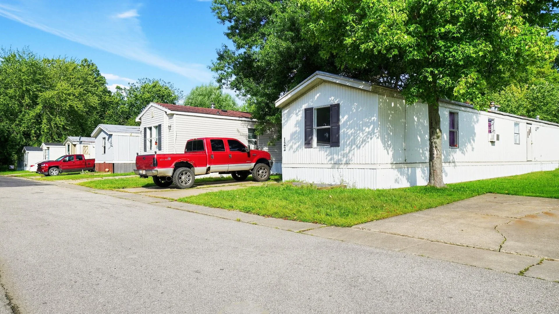 Austin Woods MHC — Sale in Geneva, OH, photo 2 of 3