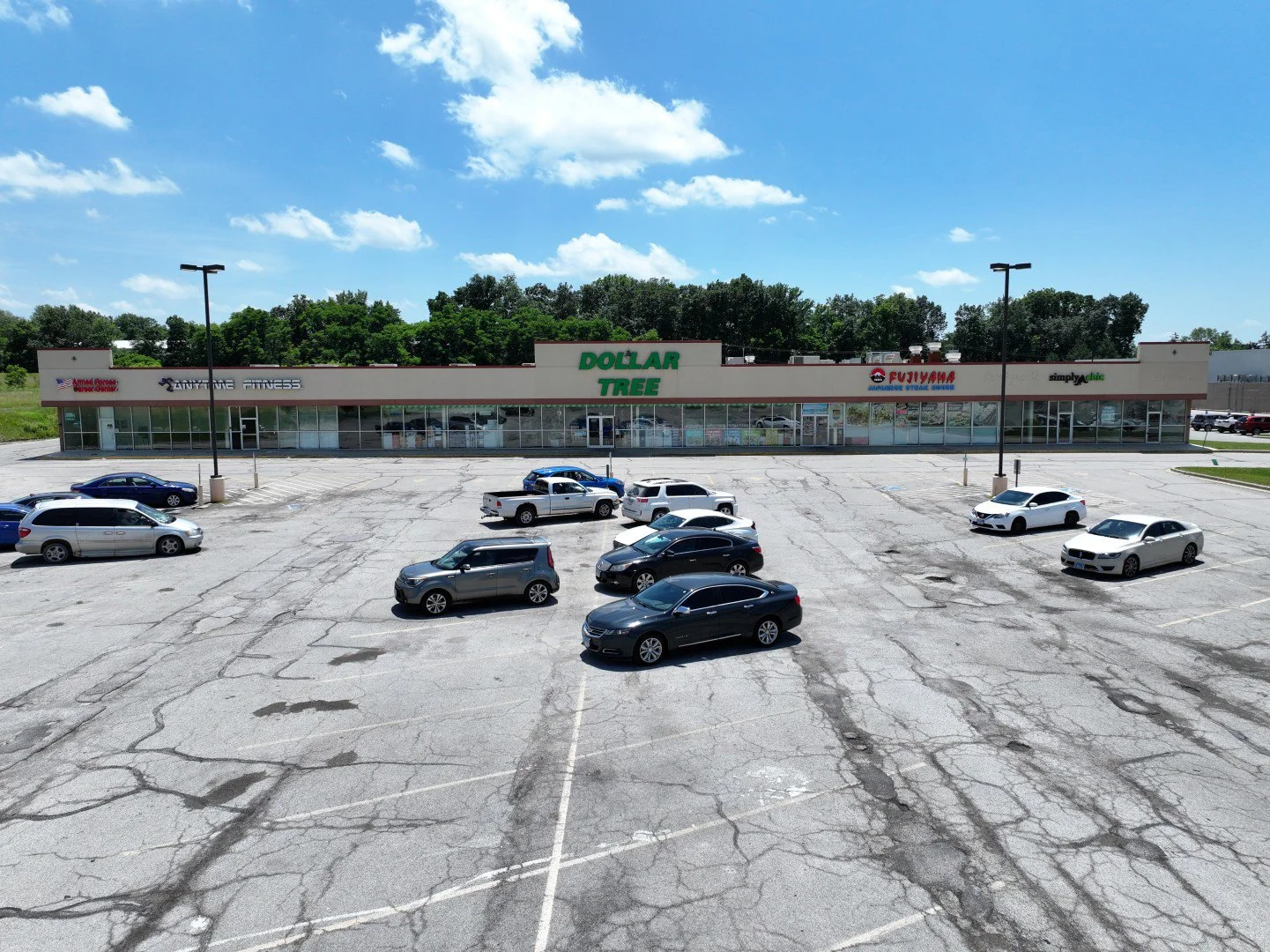 Auction - Receiver Sale: Walmart & Menards Shadow… — Sale in Danville, IL, photo 1 of 4